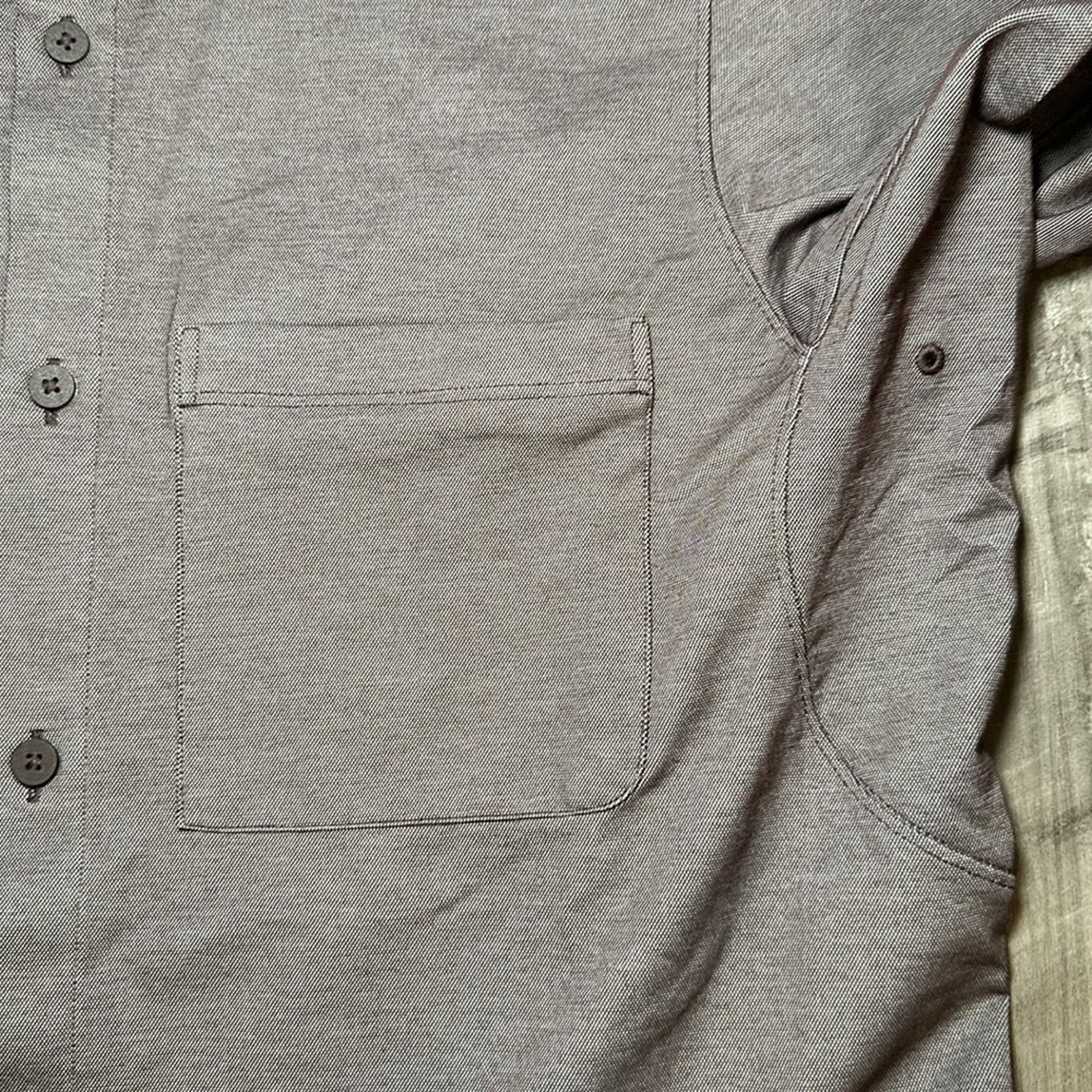 Lululemon Lululemon Commission Long Sleeve Button Down - Small Size US S / EU 44-46 / 1 - 5 Thumbnail