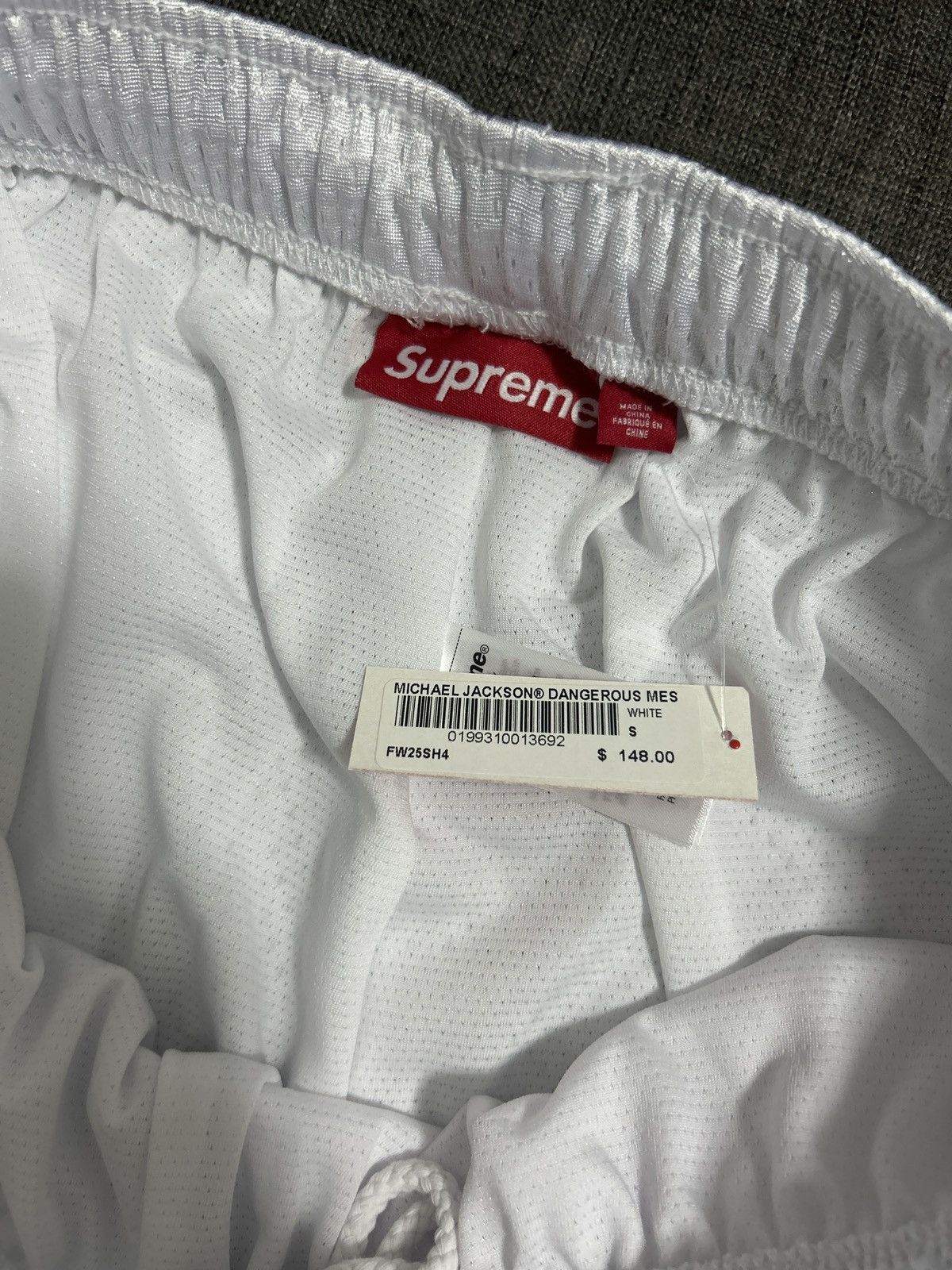 Supreme Supreme michael jackson dangerous mesh shorts white small Size US 30 / EU 46 - 4 Thumbnail