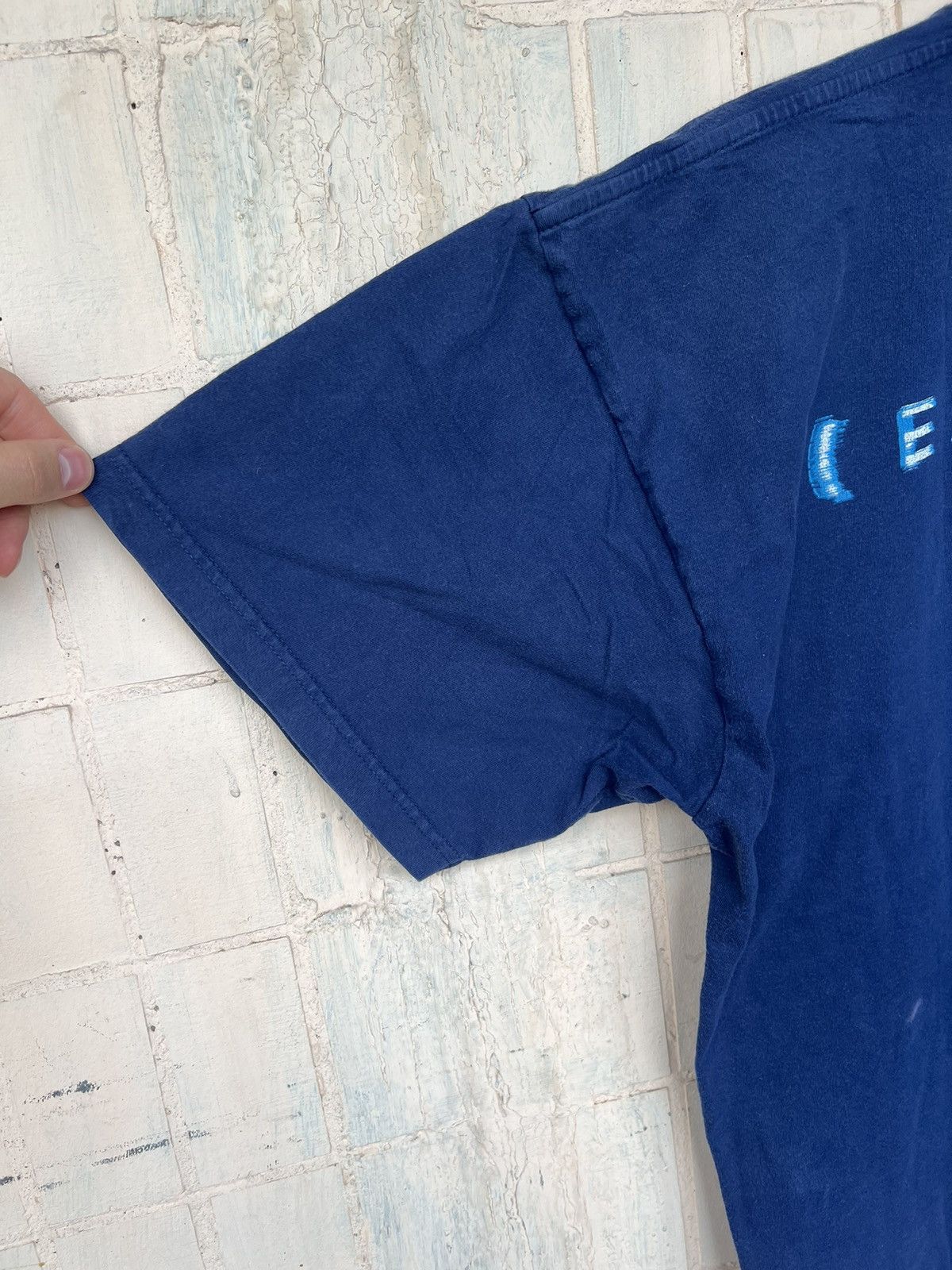 Nike Vintage Nike T Shirt Big Logo EAT PUCK Swoosh 2000s Y2K Size US XXL / EU 58 / 5 - 20 Thumbnail