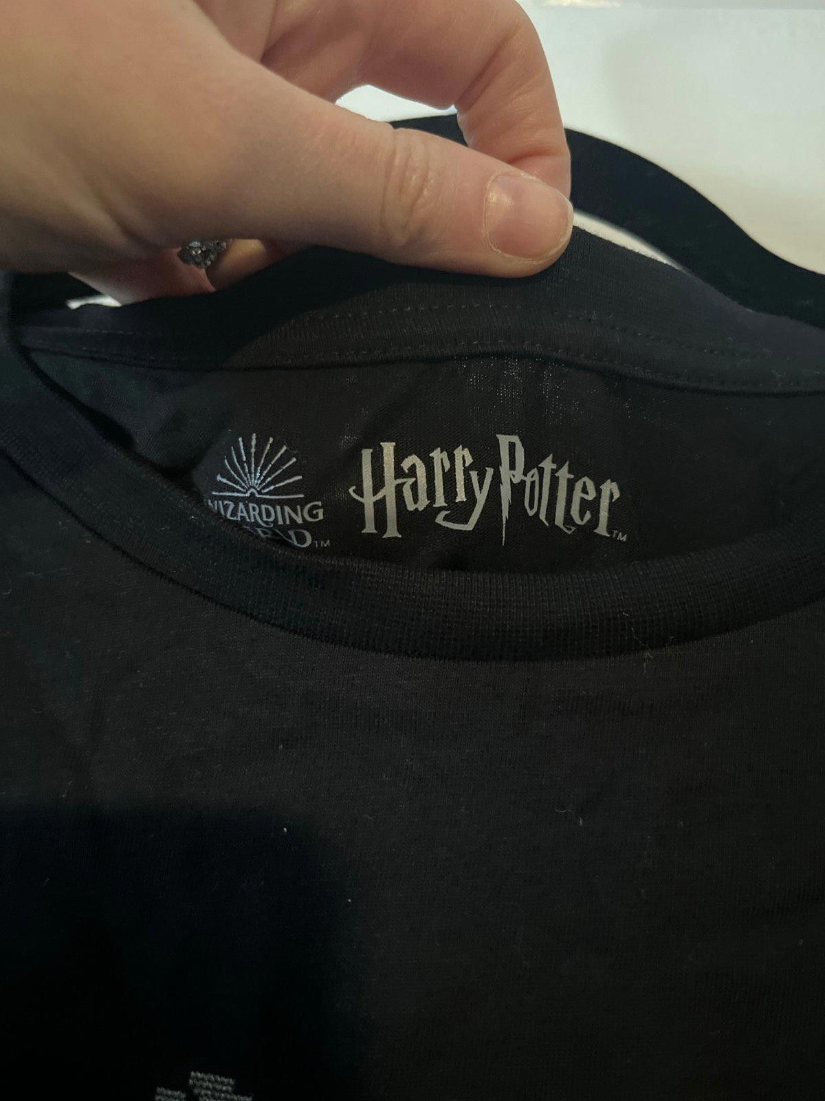 Designer Harry Potter Holiday Tree Graphic Tee - XL MENS Size US XL / EU 56 / 4 - 3 Thumbnail