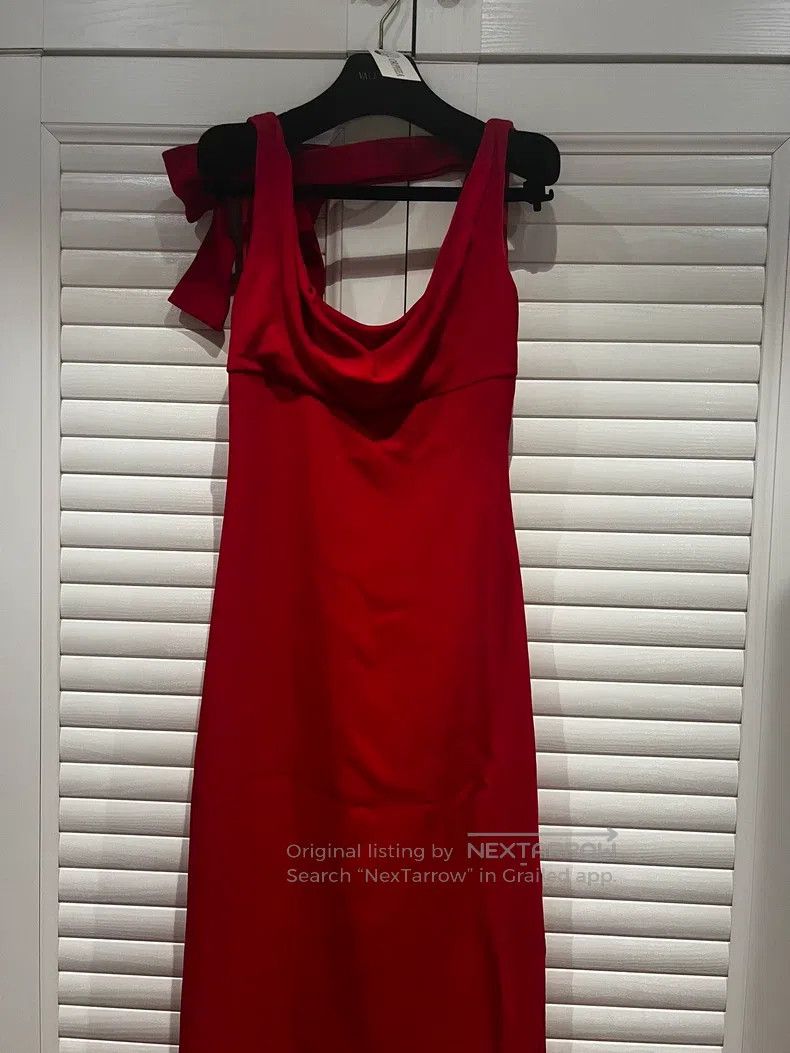 Valentino Valentino A red dress skirt Size M / US 6-8 / IT 42-44 - 2 Thumbnail