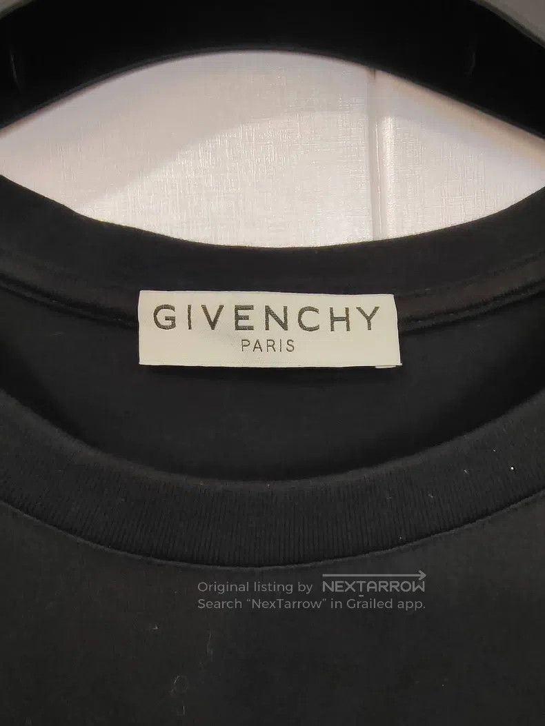 Givenchy Givenchy Black Embroidered T-Shirt Unisex Black Size Size US M / EU 48-50 / 2 - 3 Thumbnail