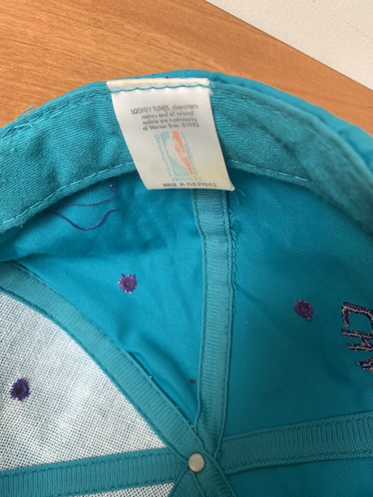 NBA × Vintage × Warner Bros 1993 Vintage Looney Tunes x NBA Buga Charlotte Hornets Cap Size ONE SIZE - 4 Thumbnail