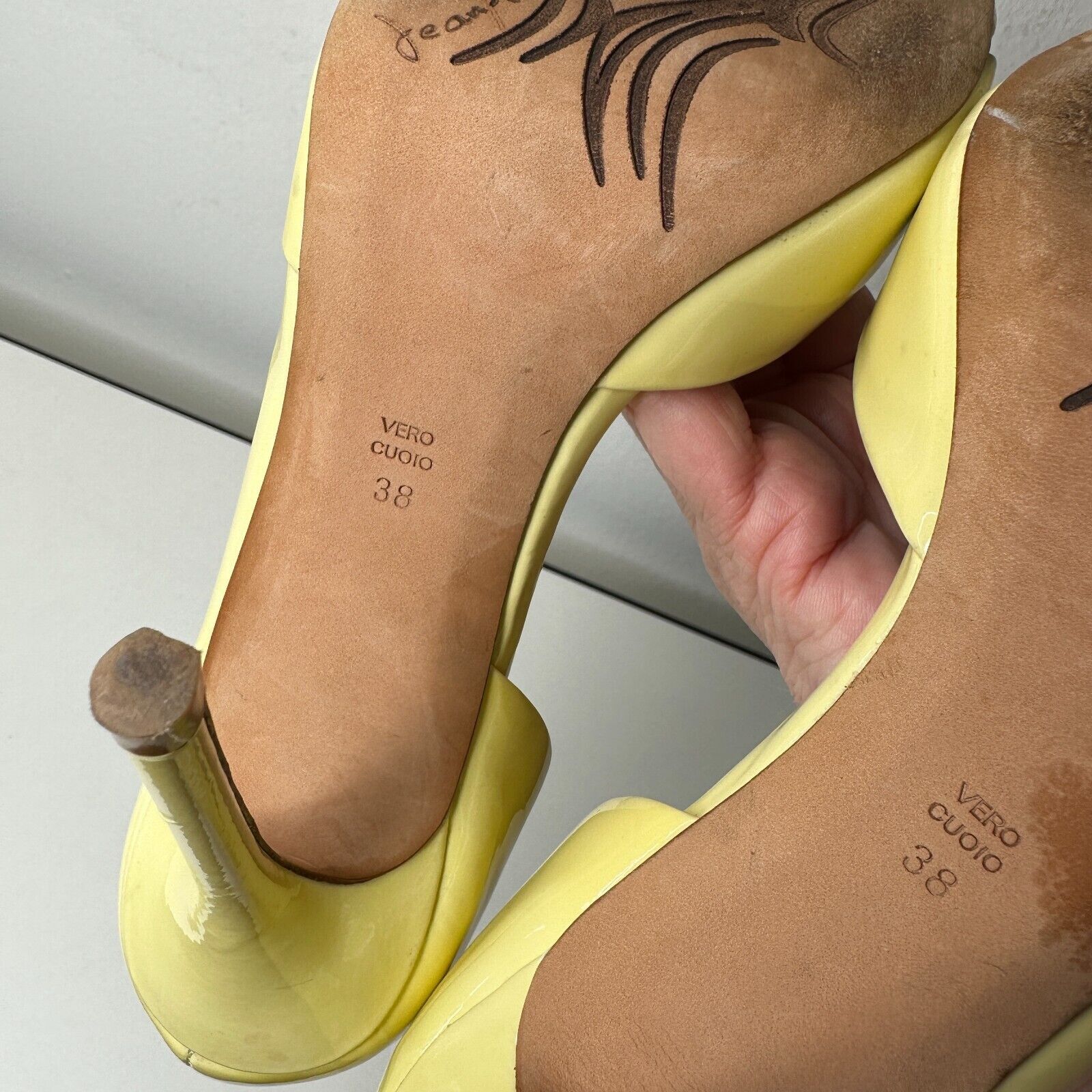 CAZABAT Jean-Michel Cazabat Yellow Olina DOrsay Stiletto Heel 38 7.5 Size US 7.5 / IT 37.5 - 10 Thumbnail