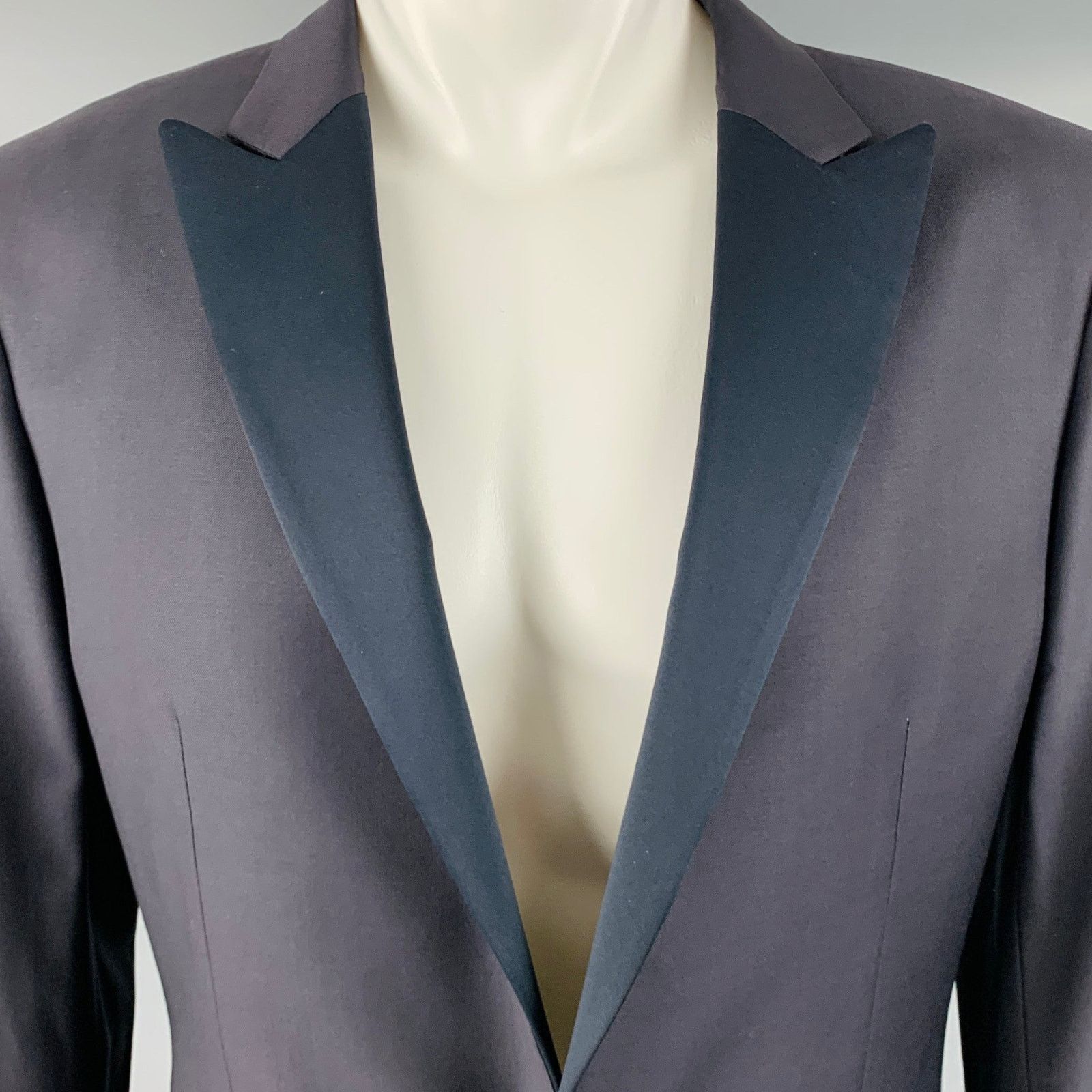 Calvin Klein Size 38 Black Wool Peak Lapel Sport Coat Size 38R - 2 Thumbnail