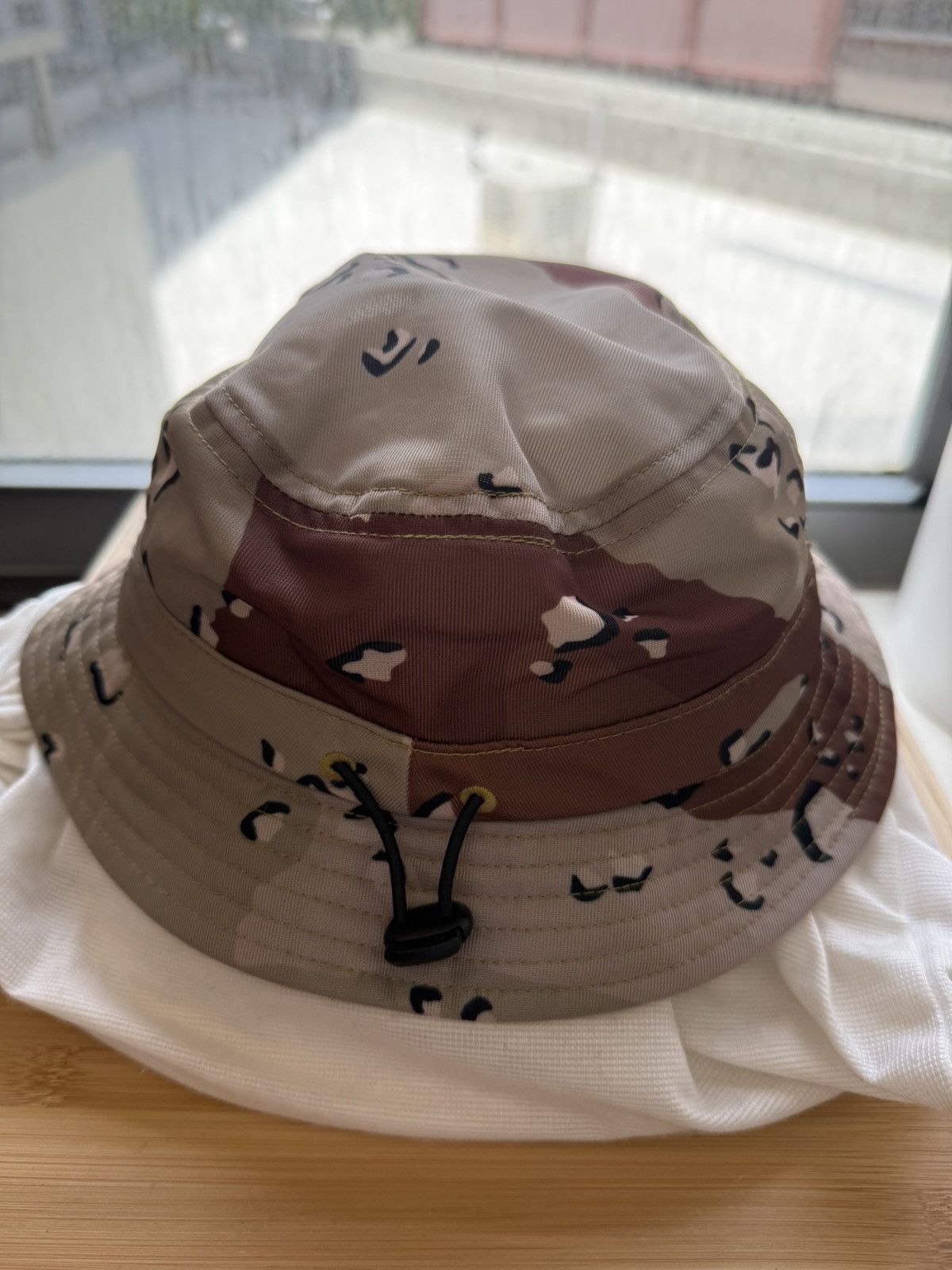Levi's × Supreme Supreme Levi’s Nylon Camp Bucket Hat Size ONE SIZE - 2 Thumbnail