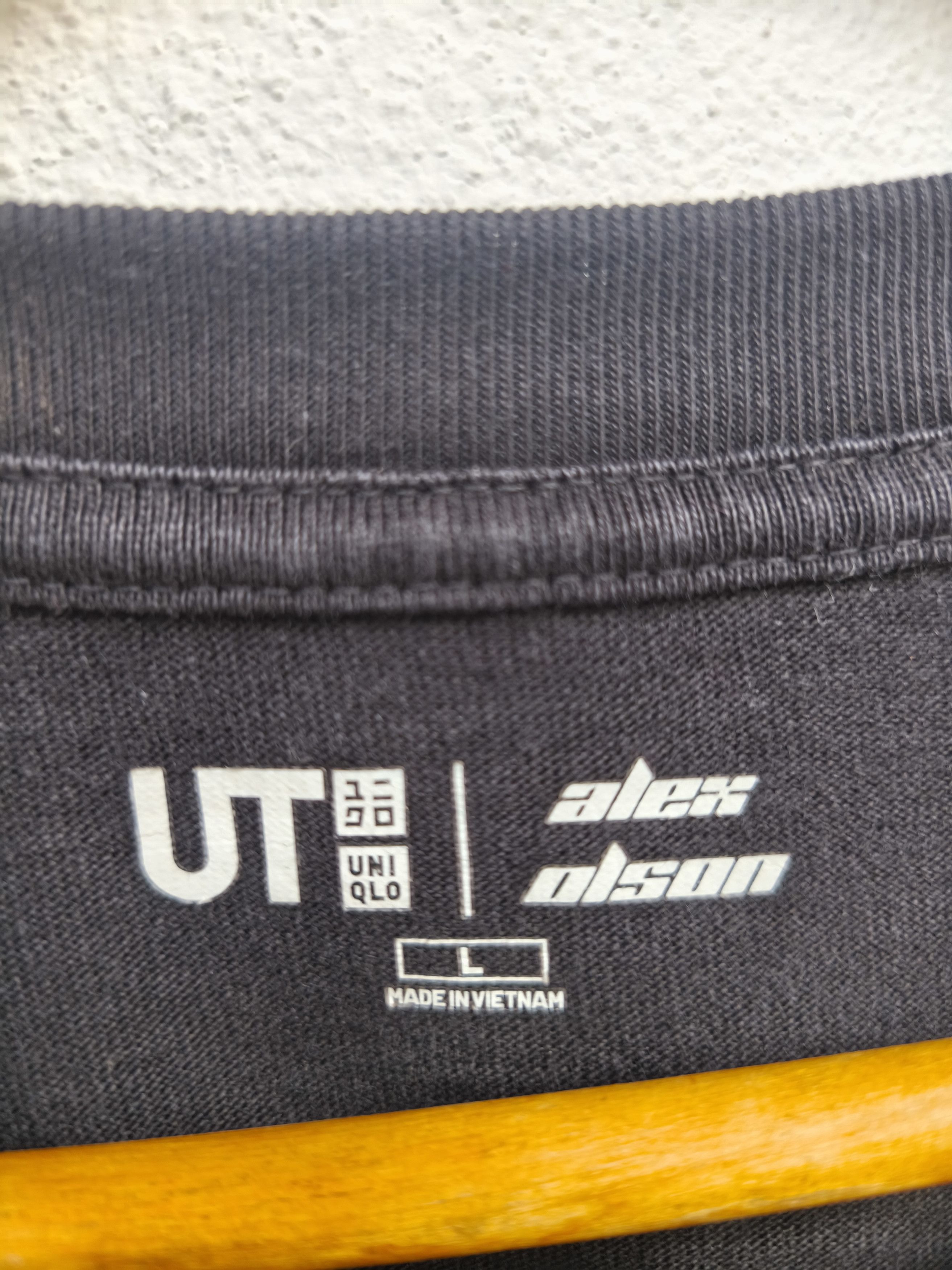 Japanese Brand 🔥 Alex Alson X Uniqlo t shirt long sleeve Size US L / EU 52-54 / 3 - 6 Thumbnail