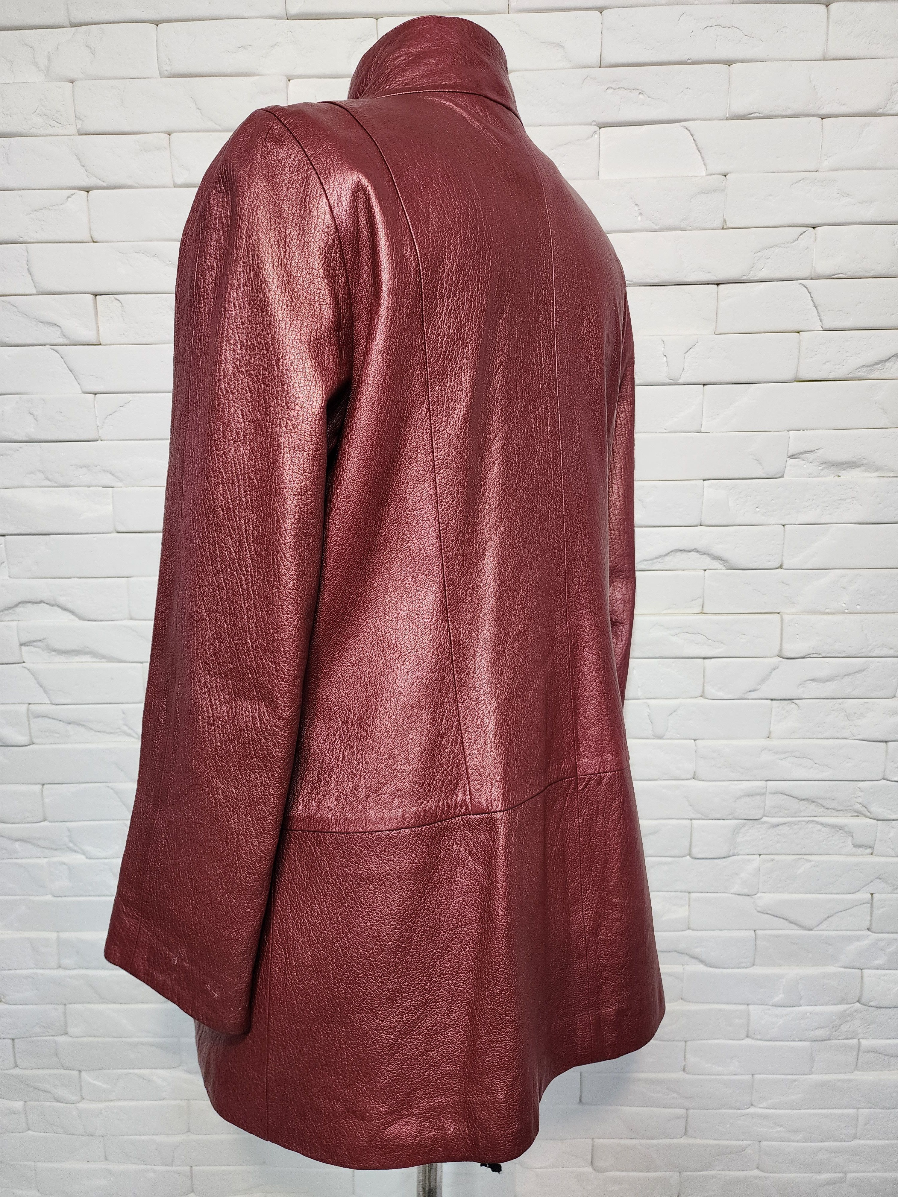 Designer Women's red leather jacket with a metal zipper. Size L / US 10 / IT 46 - 4 Thumbnail