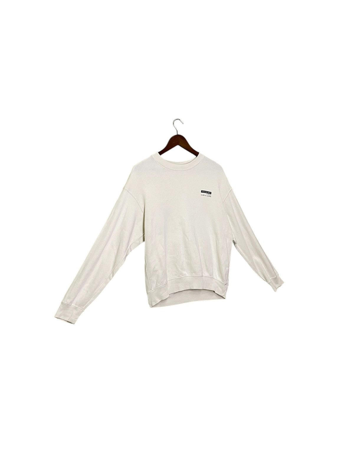 Other UNIQLO MUSEE DU LOUVRE crewneck small logo sweatshirt Size US M / EU 48-50 / 2 - 3 Thumbnail