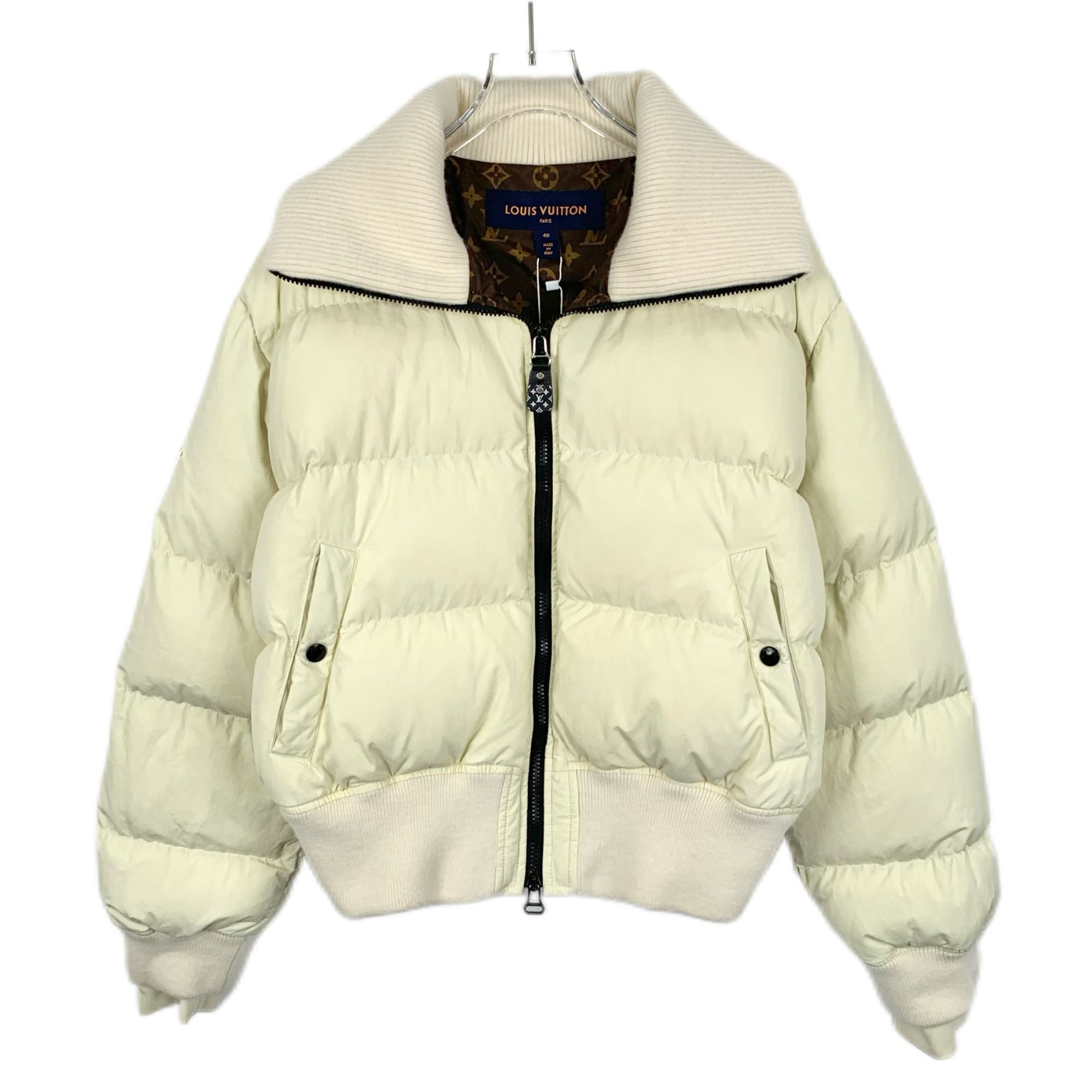 Louis Vuitton CW0017 Louis Vuitton Womens Ivory Puffer Jacket Size M / US 6-8 / IT 42-44 - 1 Thumbnail