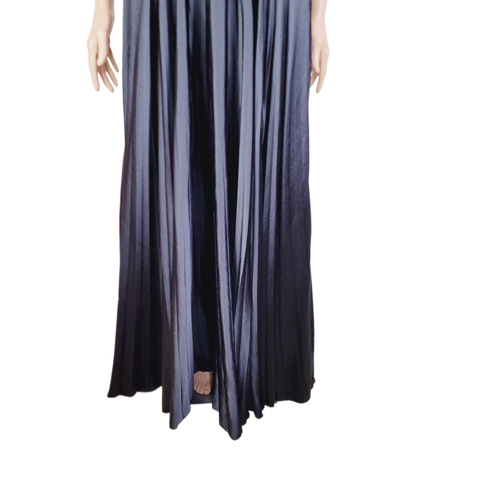 Amur Amur Elodie navy and black pleated cut out full length gown Size M / US 6-8 / IT 42-44 - 6 Thumbnail