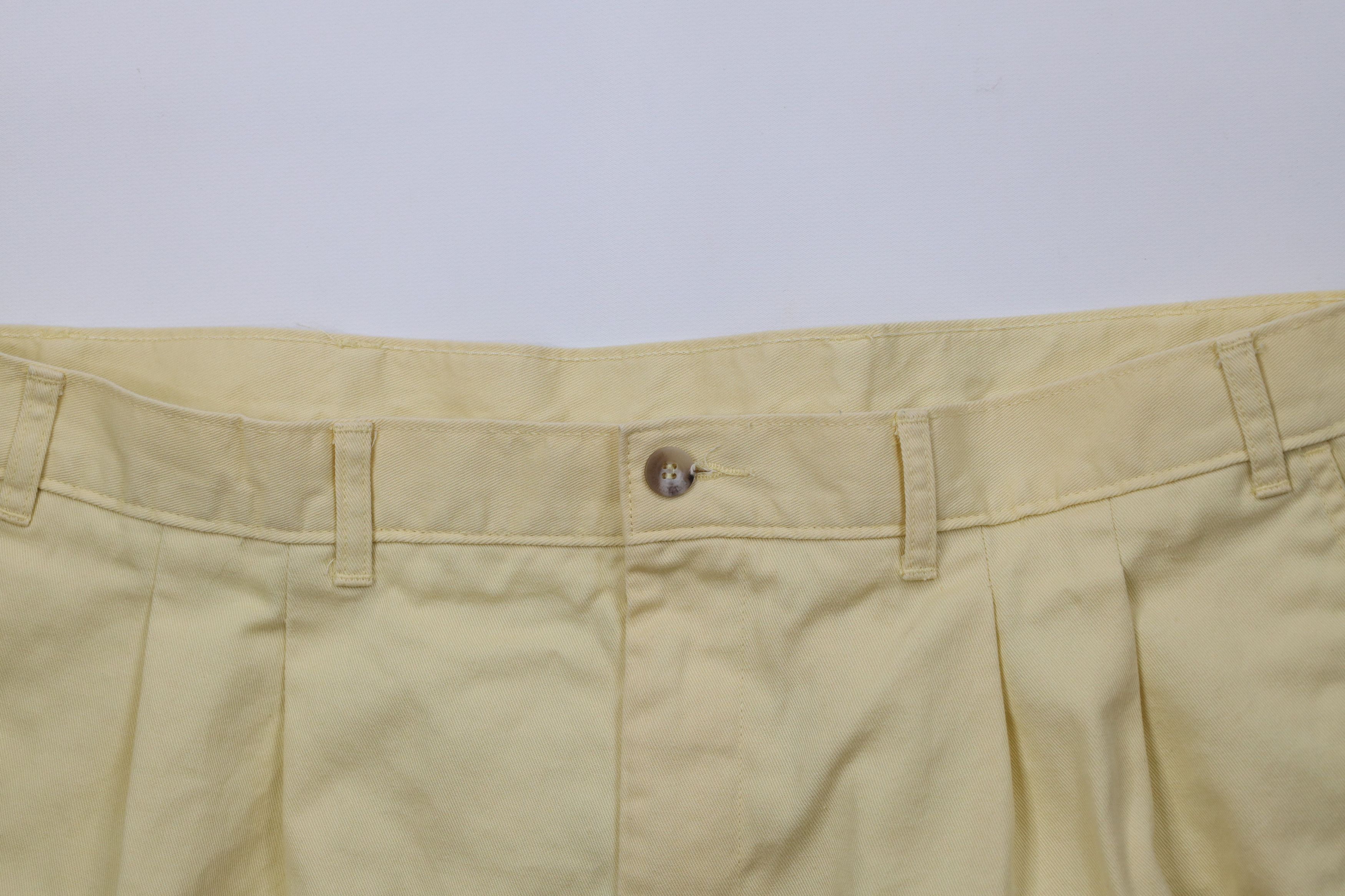 Eddie Bauer Vintage 90s Eddie Bauer Above Knee Pleated Chino Shorts Size US 32 / EU 48 - 2 Thumbnail