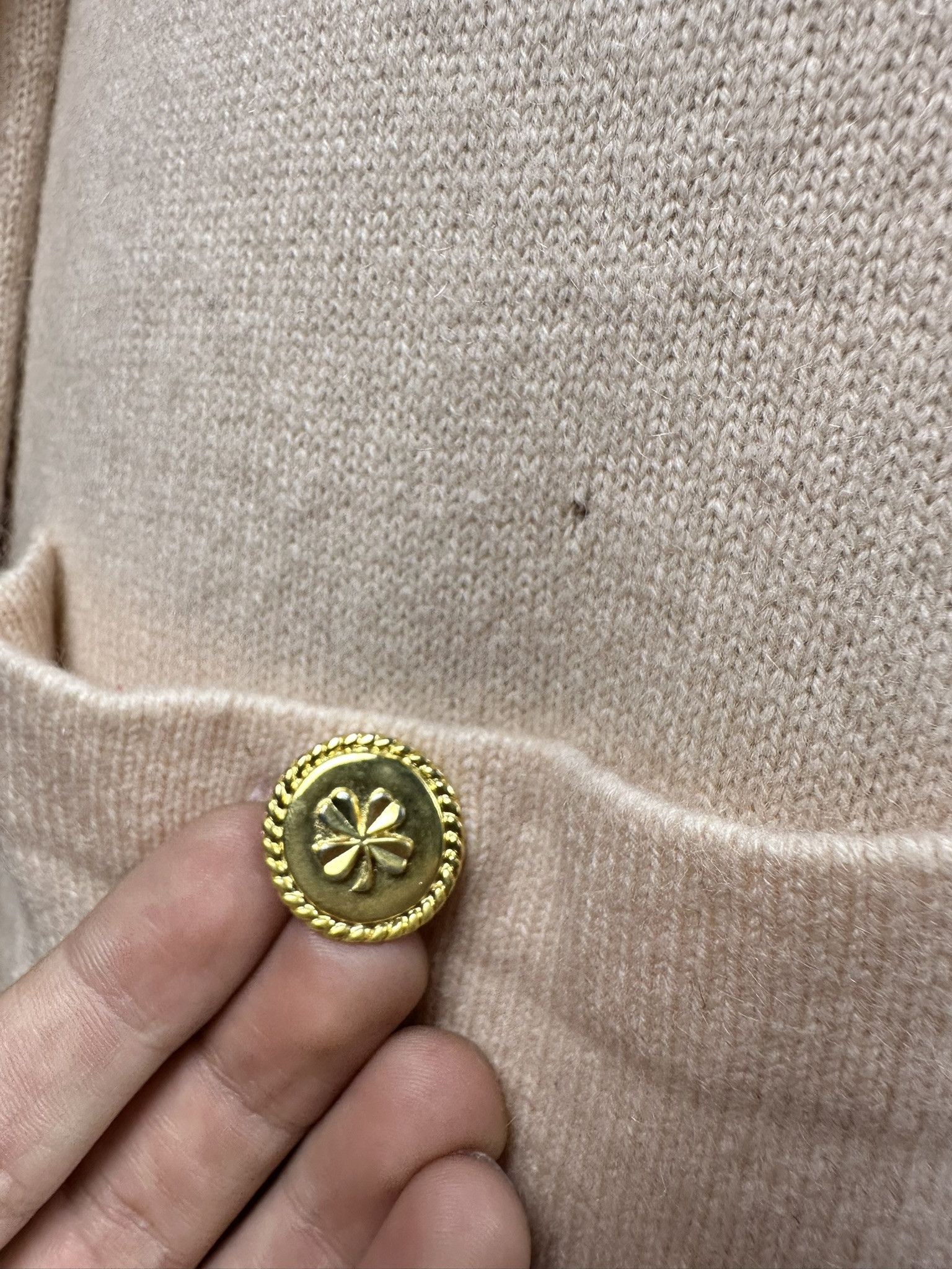 Chanel 90s Chanel 100% Cashmere Cardigan Size XL / US 12-14 / IT 48-50 - 10 Thumbnail