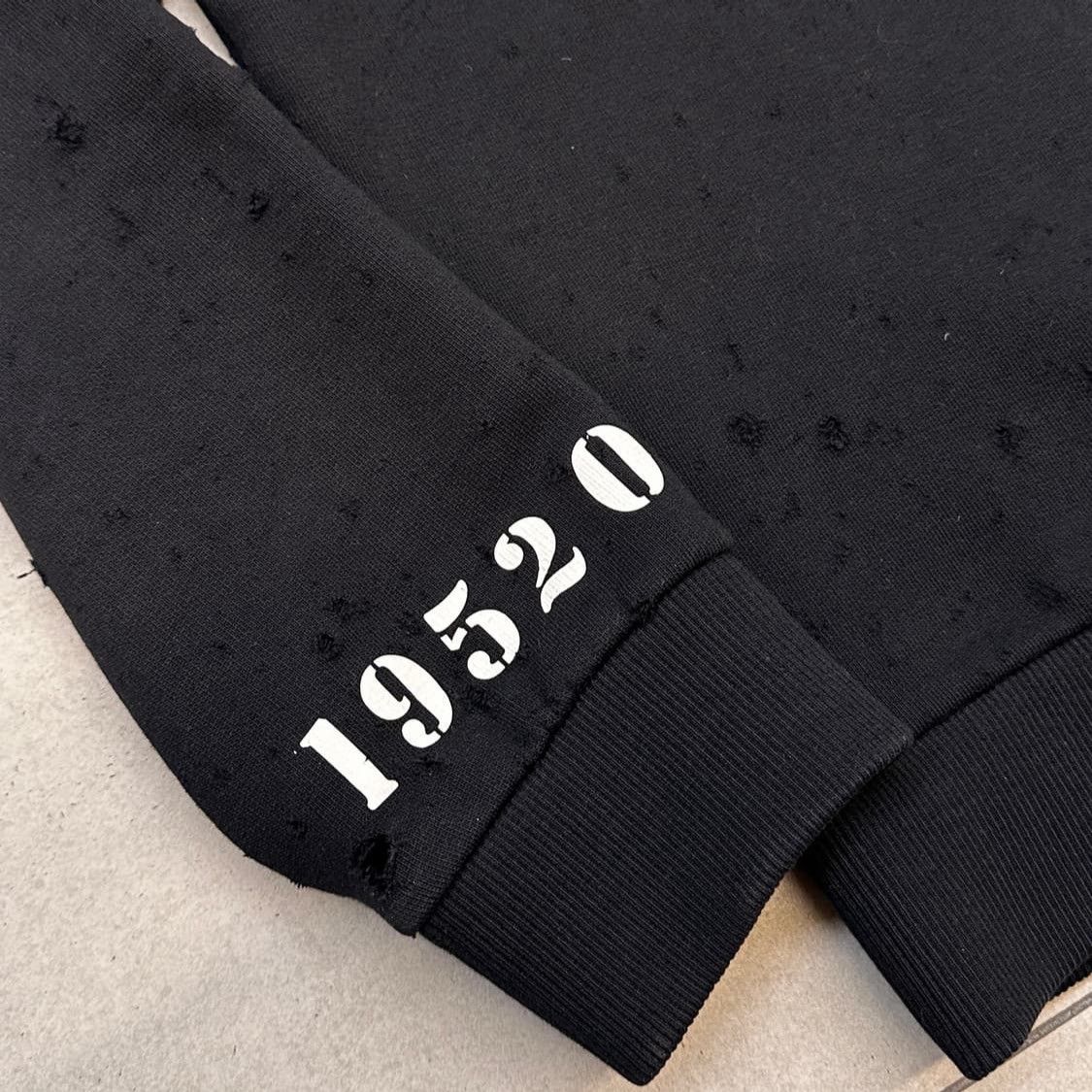 Givenchy Givenchy Runway Limited Distressed Jesus Patch Sweatshirt Size US L / EU 52-54 / 3 - 5 Thumbnail