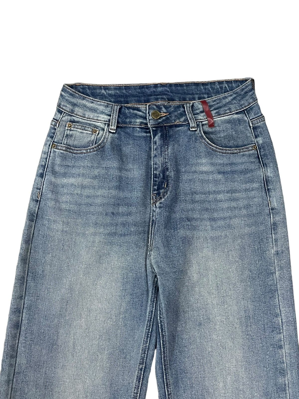 Japanese Brand Vintage Japanese Brand Embroidery Logo Baggy Style Jeans Size US 30 / EU 46 - 4 Thumbnail