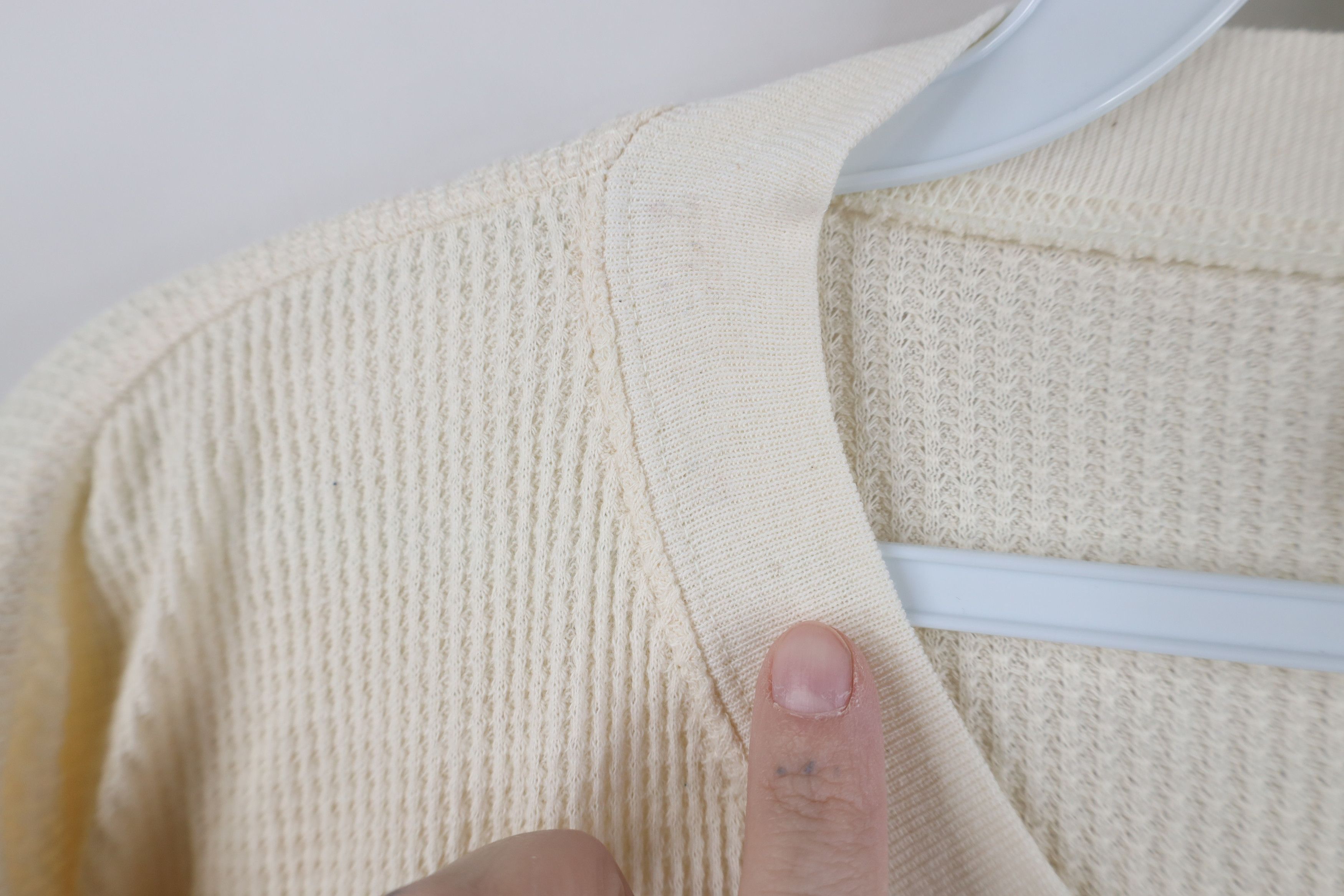 Vintage Vintage 90s Streetwear Waffle Knit Long Sleeve T-Shirt Beige Size US XL / EU 56 / 4 - 5 Thumbnail