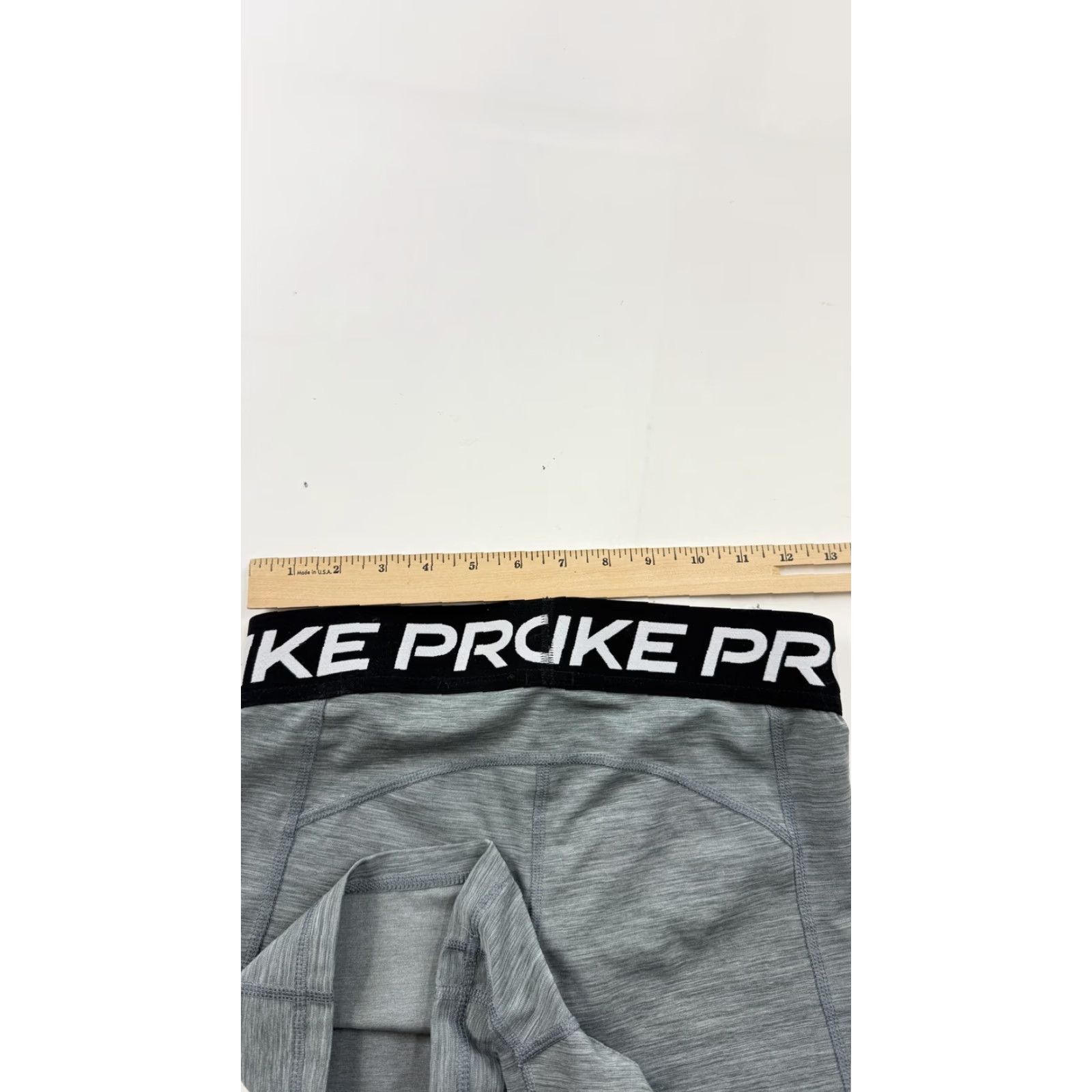 Nike Nike Pro Shorts Womens Medium Gray Dri-FIT Compression Training Activewear Size 32" / US 10 / IT 46 - 6 Thumbnail
