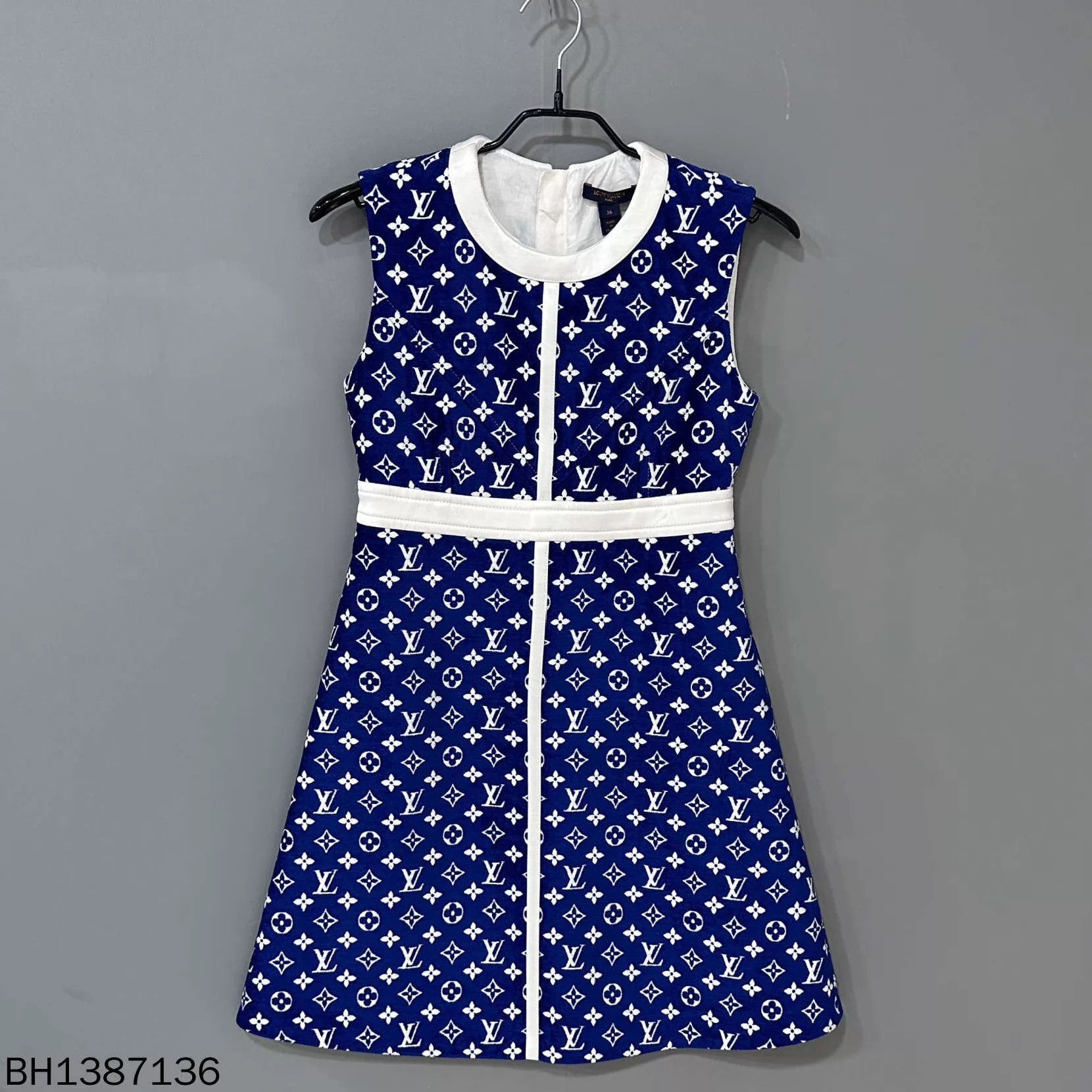 Louis Vuitton LV Sleeveless Blue Monogram Allover Print Dress 36 Size XS / US 0-2 / IT 36-38 - 1 Thumbnail