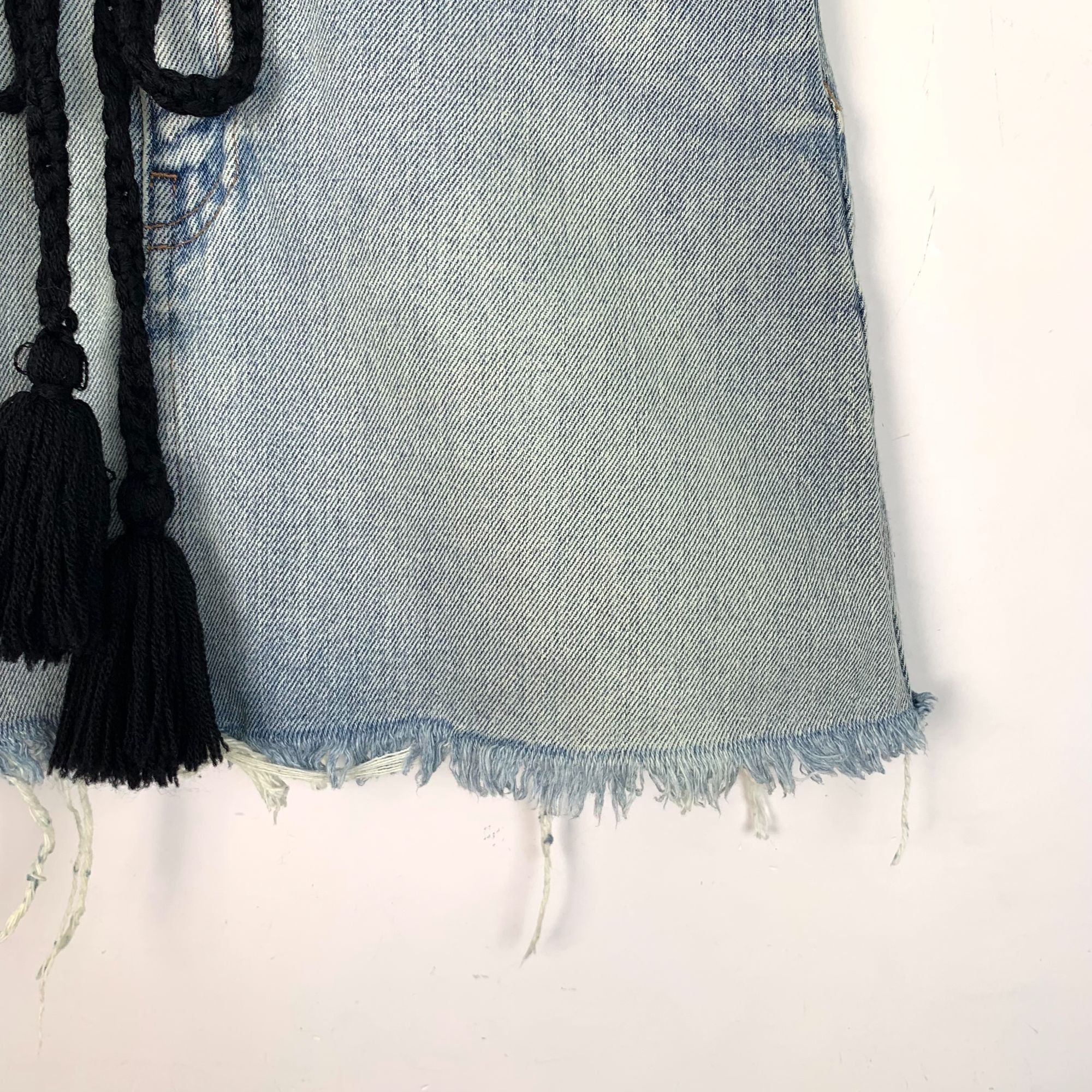 Miu Miu Miu Miu Light Blue Denim Skirt With Black Tassel Tie Belt Fr Size 36" / US 14 / IT 50 - 6 Thumbnail