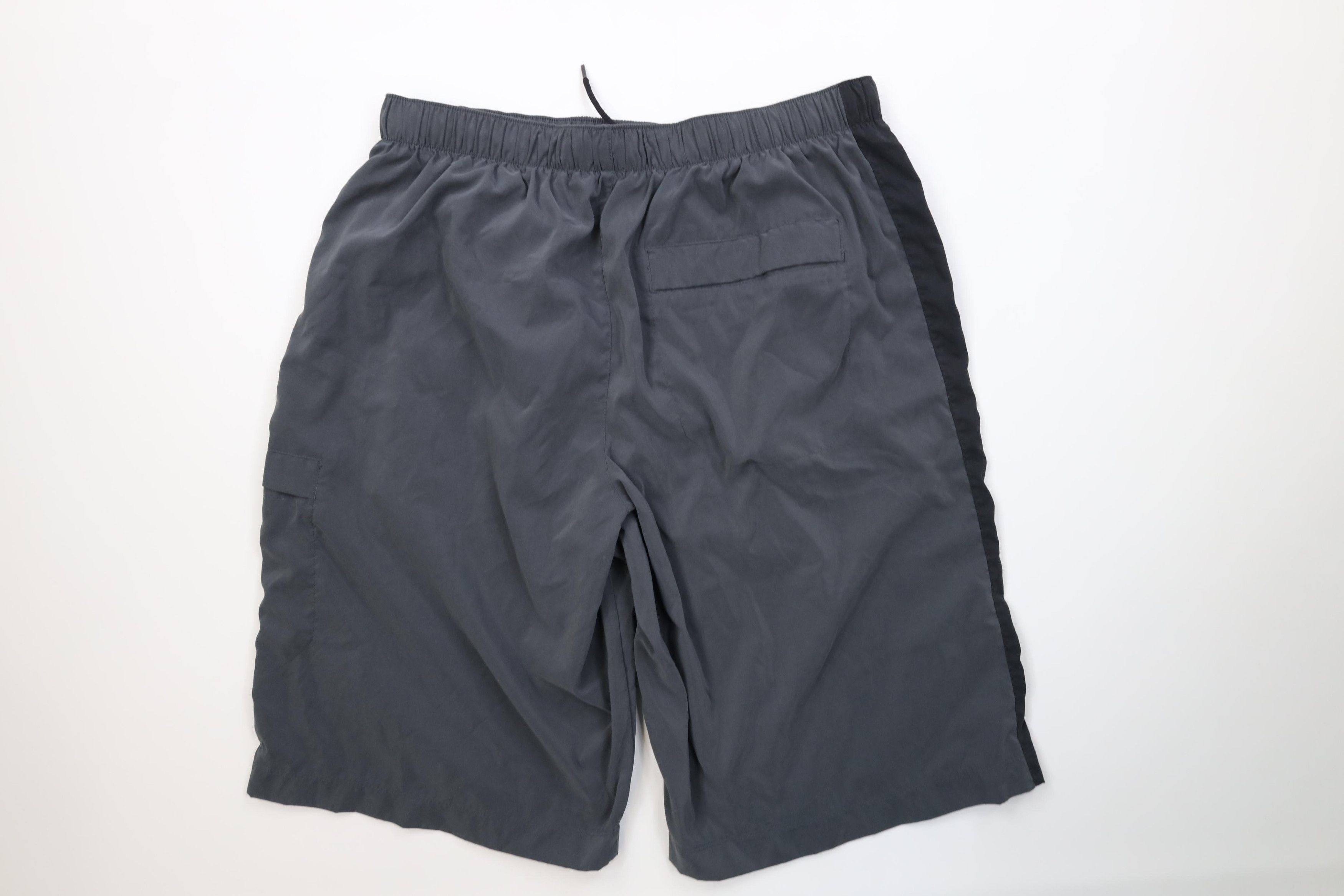 Nike Vintage Y2K Nike Scott Mini Swoosh Lined Cargo Shorts Gray Size US 34 / EU 50 - 9 Thumbnail