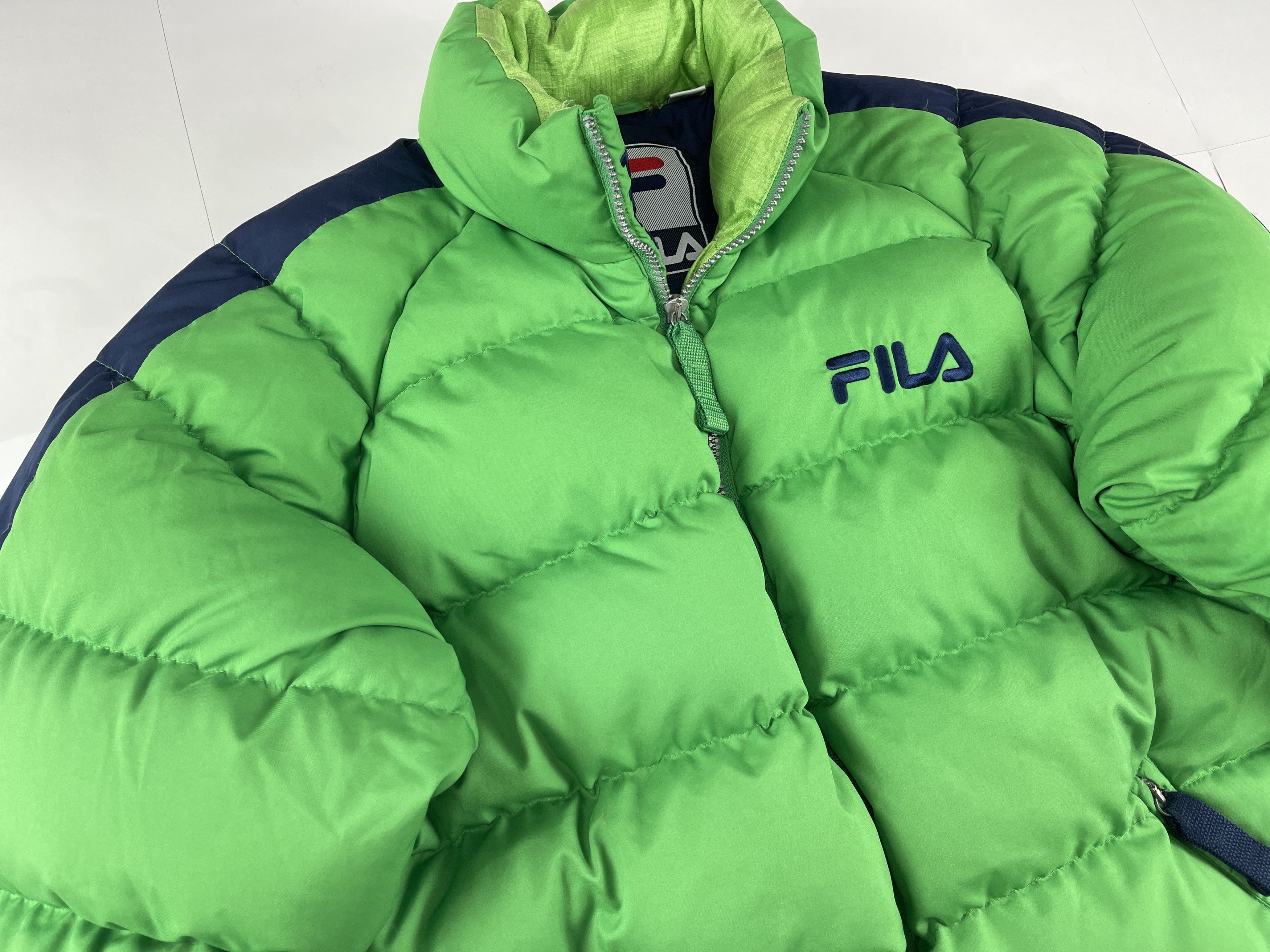 Fila Fila puffer jacket, 90s hip hop, 1990s skater Y2K size S Size US S / EU 44-46 / 1 - 14 Thumbnail
