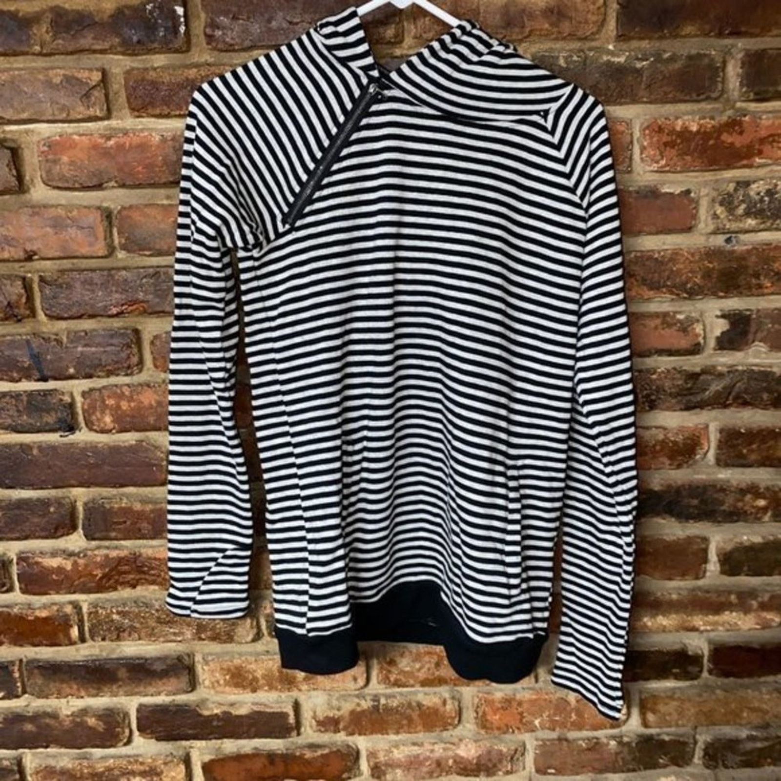 Other Cable & Gauge Black & White Striped Zip Hoodie Sweater Small Size S / US 4 / IT 40 - 1 Thumbnail