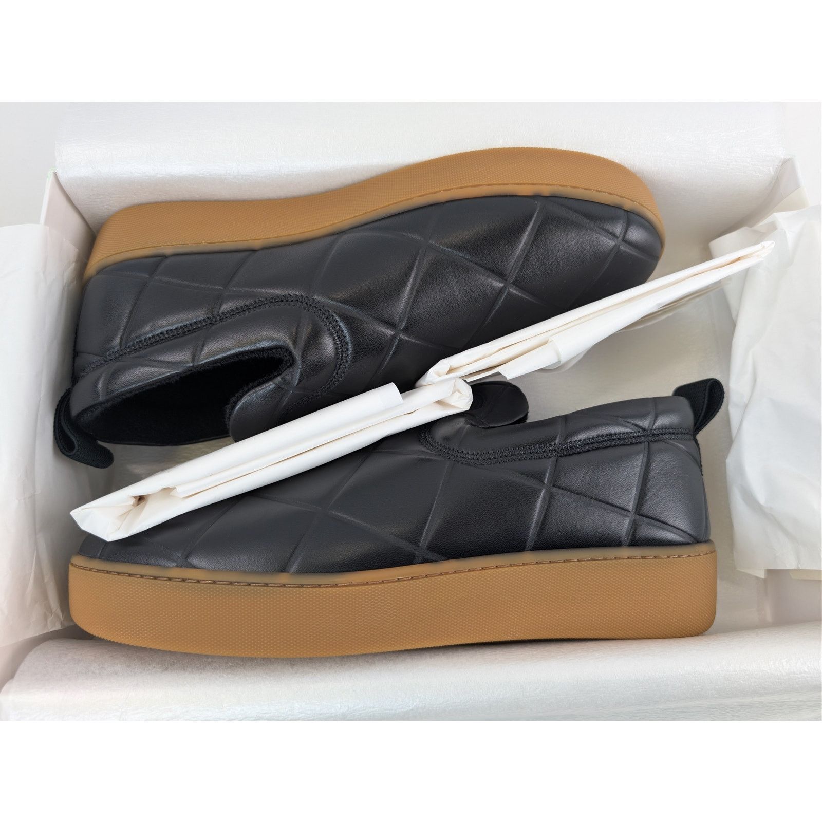 Bottega Veneta o1rshd1 Embossed Lagoon Nappa Quilt Sneaker in Black Size US 11 / EU 44 - 21 Thumbnail
