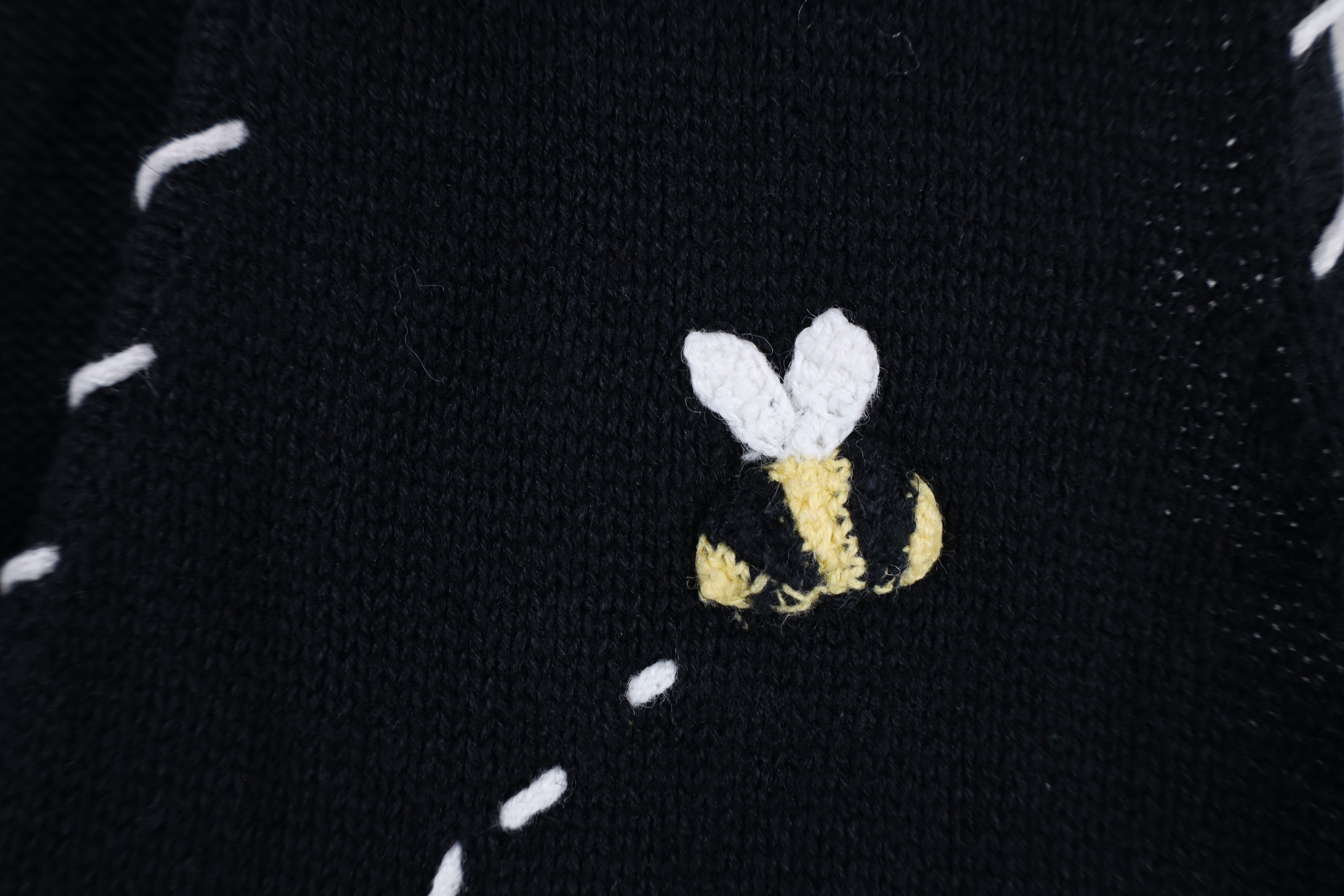 Vintage Vintage 90s Streetwear Bee Flower Cardigan Sweater Vest Size L / US 10 / IT 46 - 5 Thumbnail