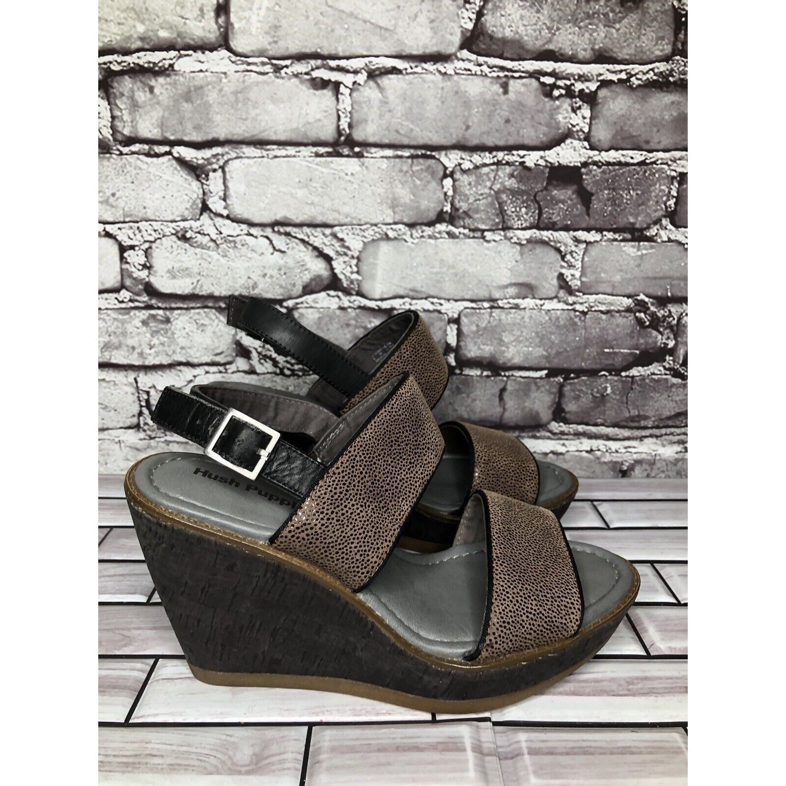 Hush Puppies Hush Puppies Taupe Leather Polka Dot Platform Wedges Sandals Size US 8 / IT 38 - 21 Thumbnail