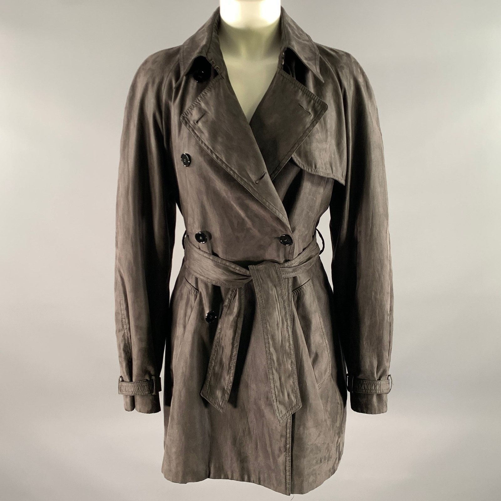 Alexander McQueen ALEXANDER MCQUEEN Grey Polyethylene Double Breasted Coat M Size M / US 6-8 / IT 42-44 - 1 Thumbnail