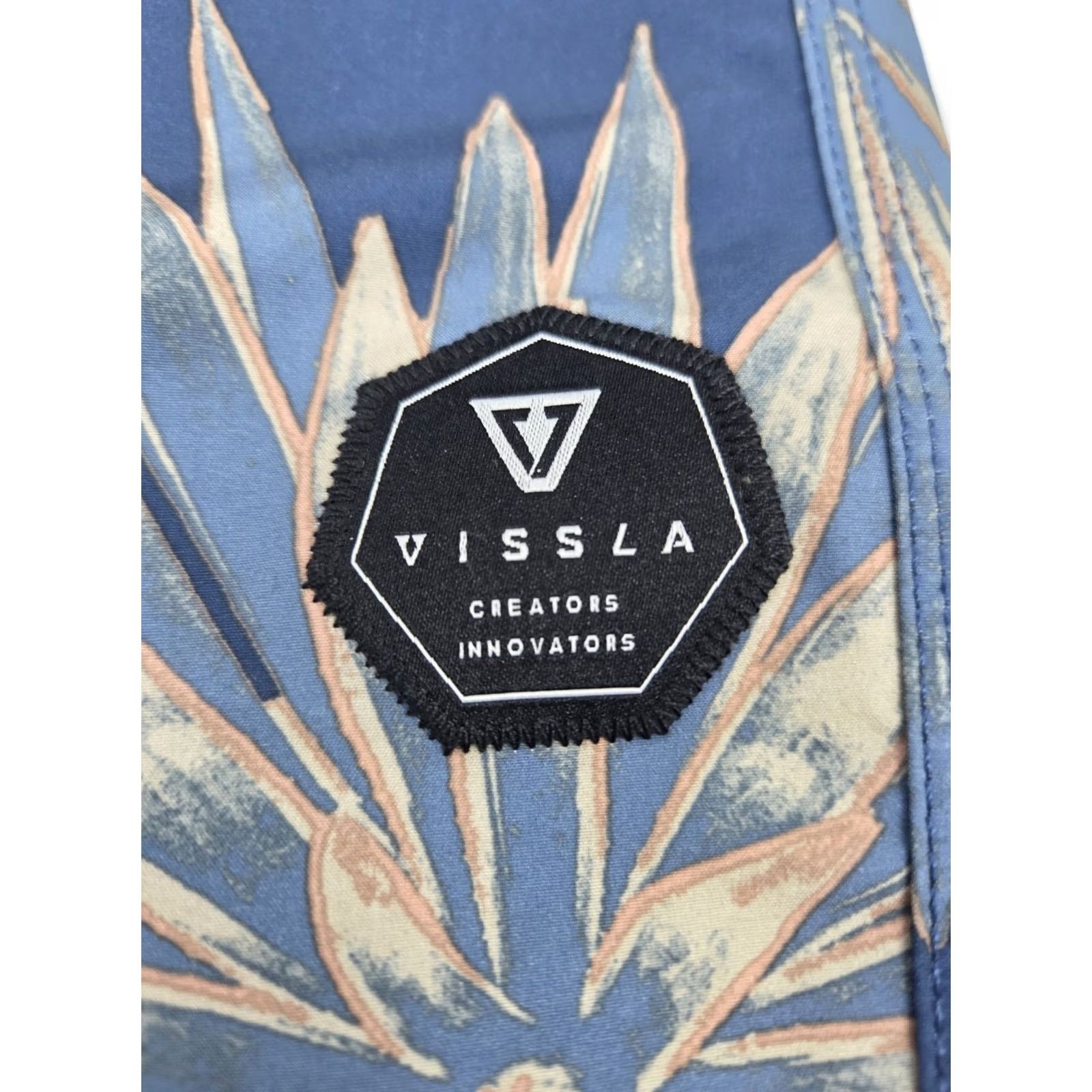 Vissla Vissla Board Shorts Mens 34 Upcycle Coconut Stretch Multicolor Floral Quick Dry Back Pocket Drawstring Beach Bum Surfing Recreational Mens Size US 34 / EU 50 - 4 Thumbnail