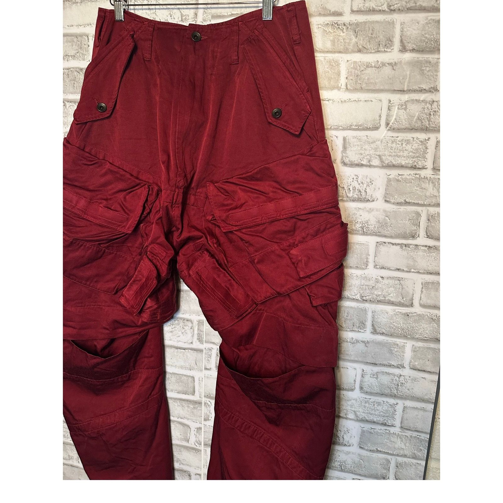 Julius FW23 Elytra Red Gasmask Cargo Pants size 1 Tatsuro Horikawa Size US 34 / EU 50 - 6 Thumbnail