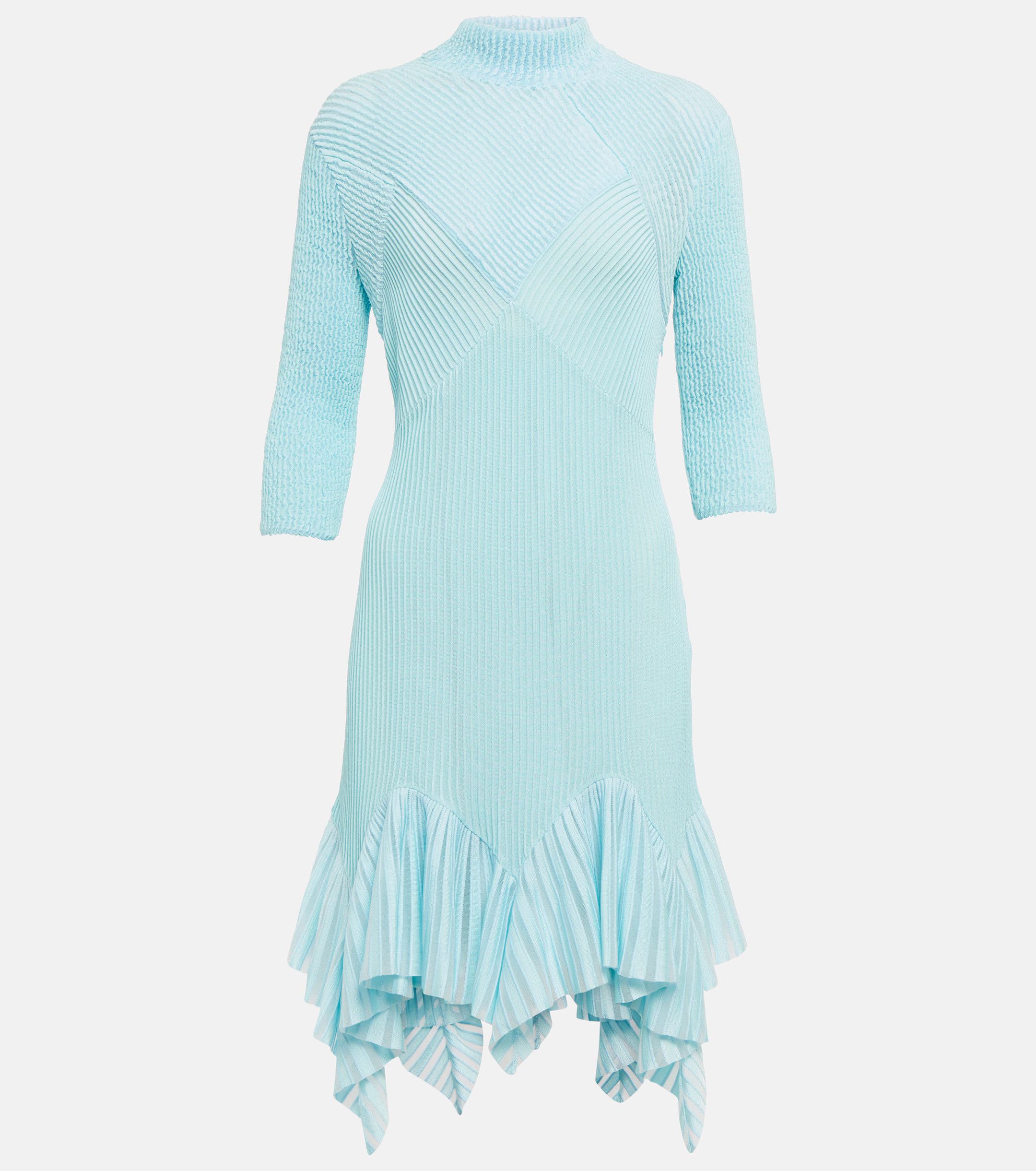 o1loc1c0824 Dress in Blue