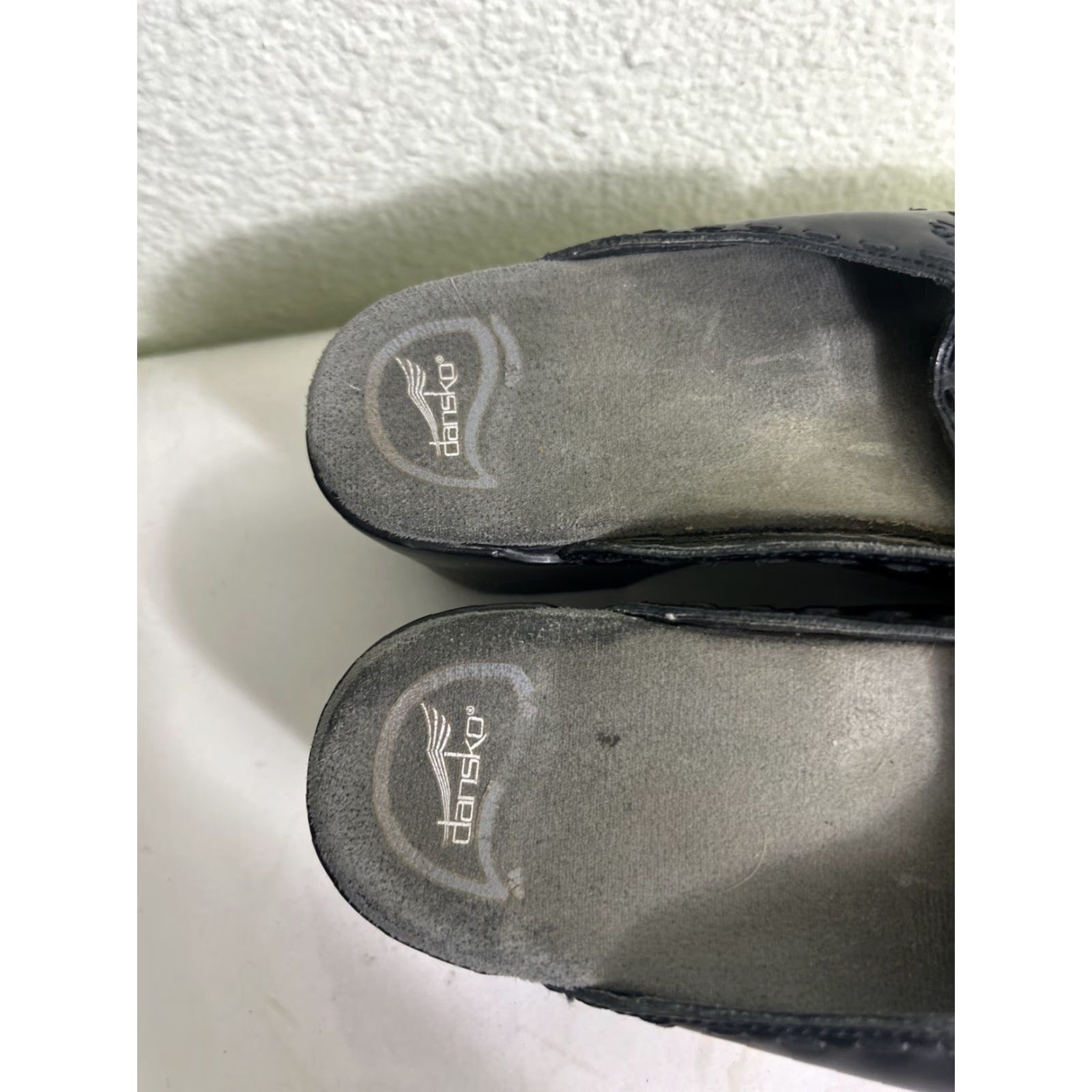 Dansko Dansko Open Toe Wedge Sandal Slip-On Black Leather Women US 10 40"} Size US 10 / IT 40 - 4 Thumbnail