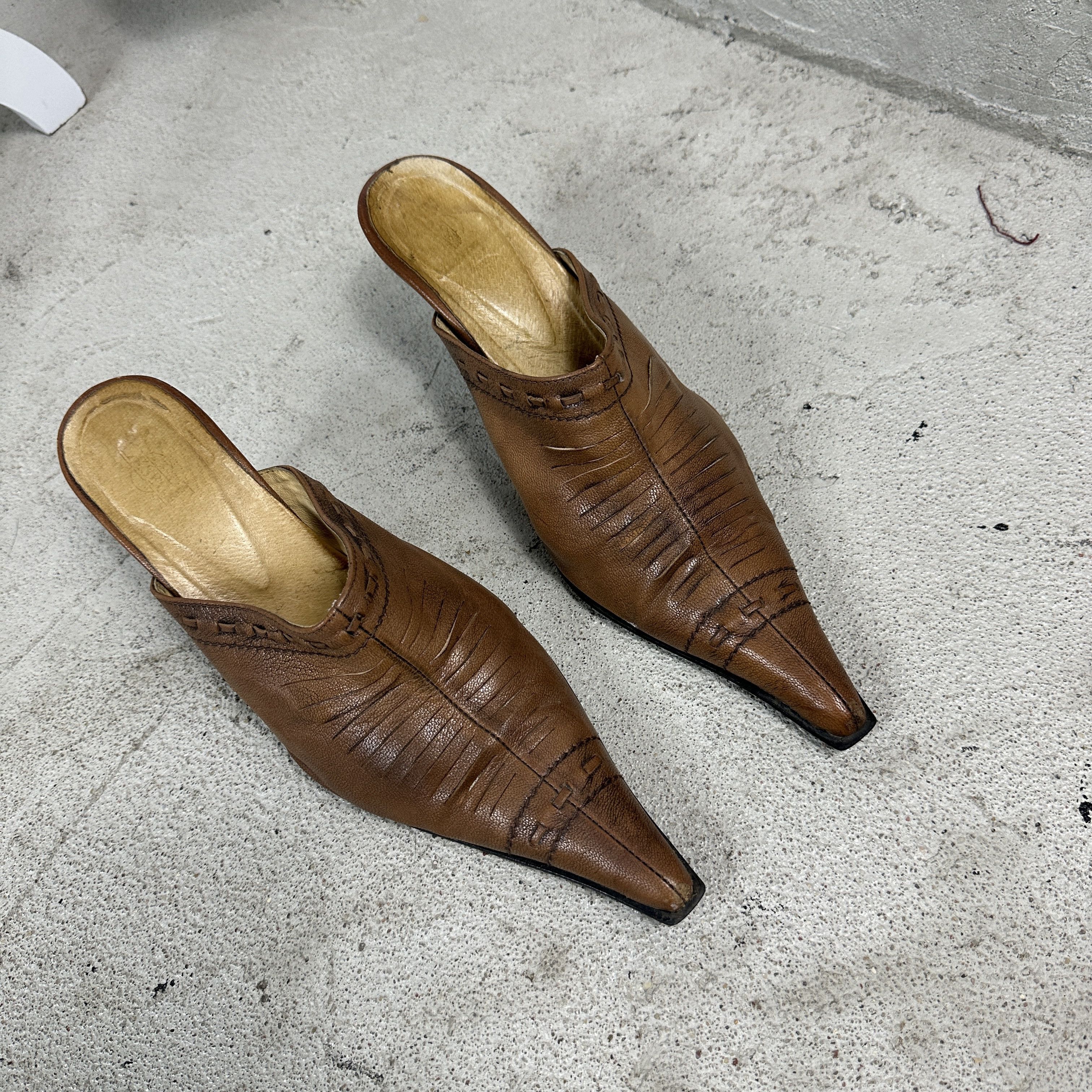 Vintage Vintage Y2K Avant Garde Leather Mules Size US 9 / IT 39 - 4 Thumbnail