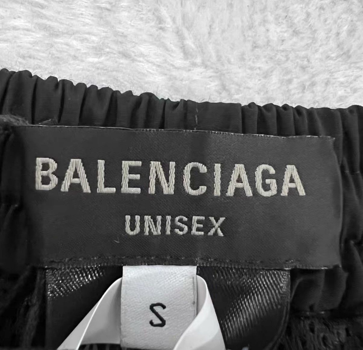 Balenciaga Balenciaga Black Letter Printed Elastic Waist Pants J41 Size US 32 / EU 48 - 3 Thumbnail