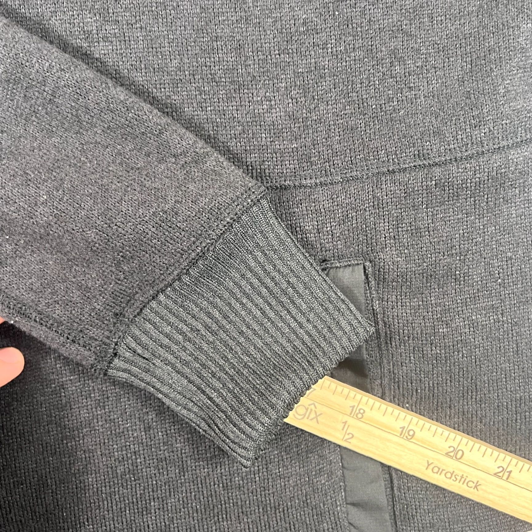The North Face The North Face Sweater Womens S Black Gray Crescent Crew Sweater Size S / US 4 / IT 40 - 6 Thumbnail