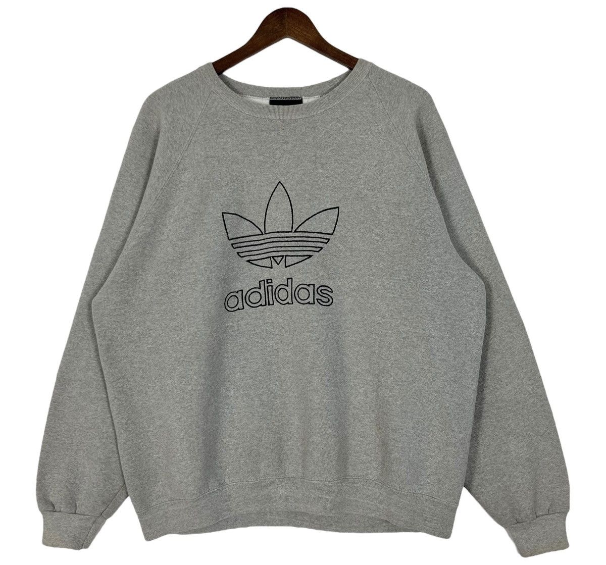 Adidas 2000s Vintage Adidas Embroidered Logo Sweatshirt Size US L / EU 52-54 / 3 - 1 Thumbnail