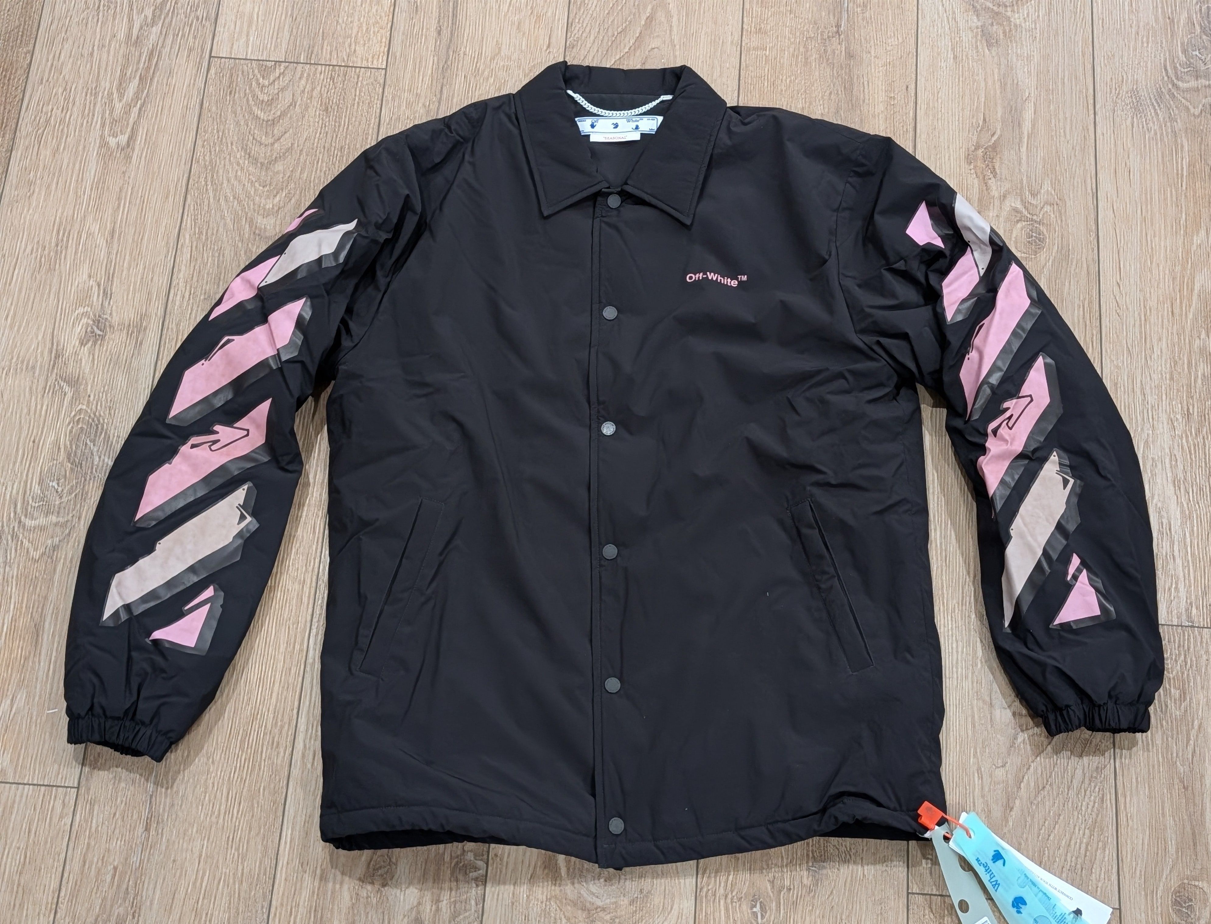 Off-White OFF-WHITE Graffiti Puppet Coaches Jacket Black Medium Size US M / EU 48-50 / 2 - 1 Thumbnail