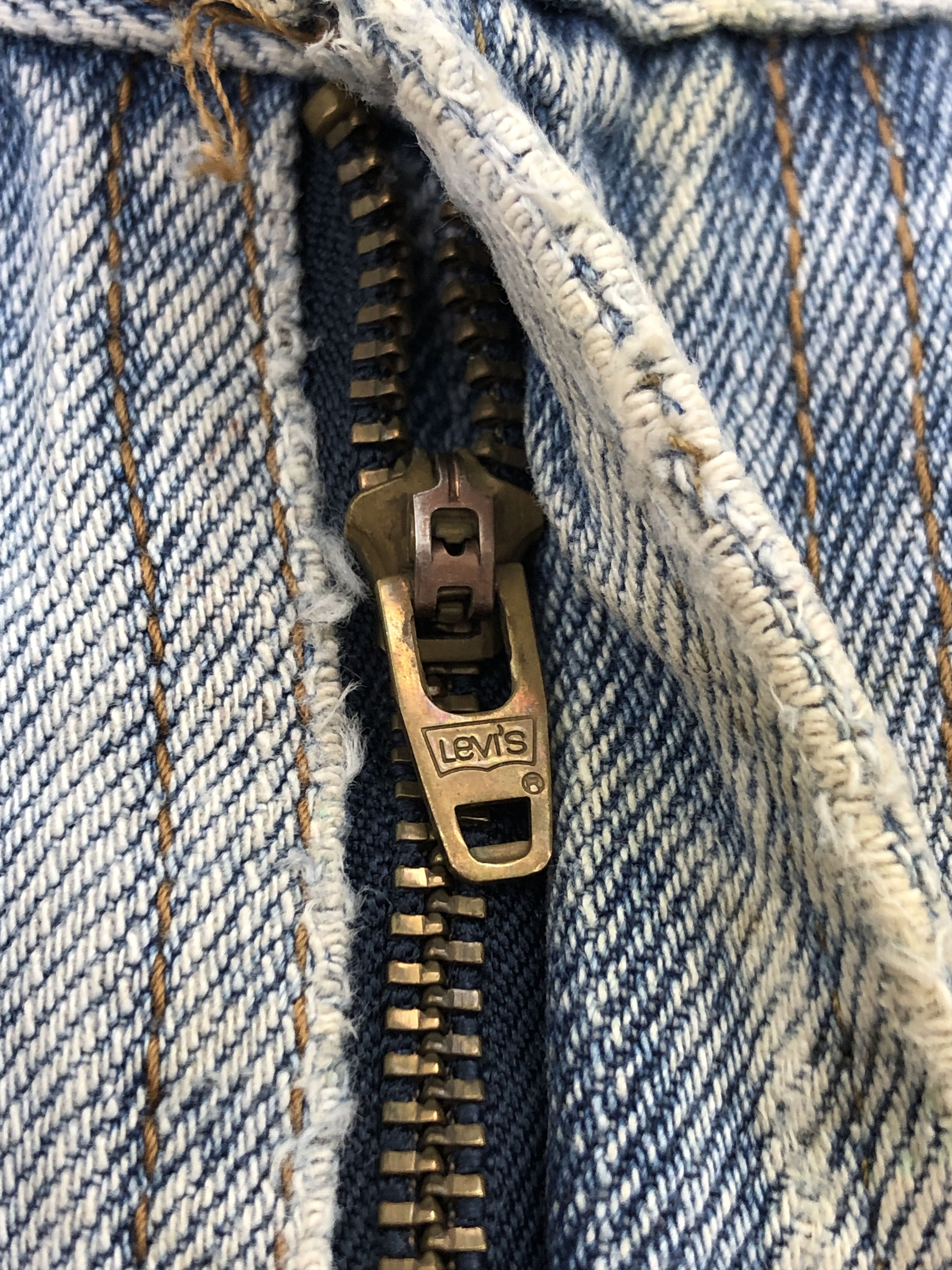 Levi's × Vintage Vintage Levis 505 Light Washed Denim Jeans Size US 33 - 11 Thumbnail