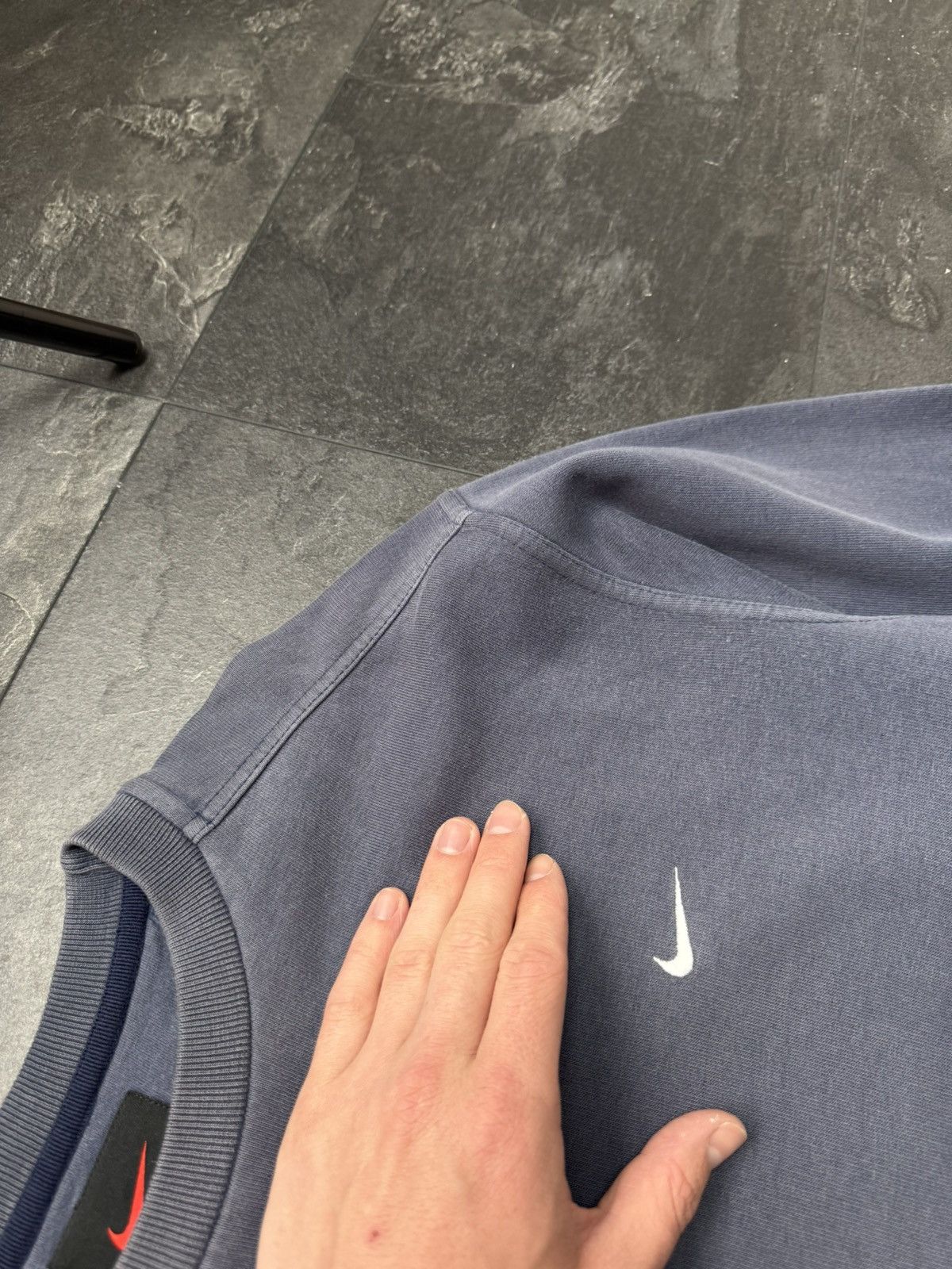 Nike × Vintage Vintage Nike faded rare mini swoosh sweatshirt Size US M / EU 48-50 / 2 - 7 Thumbnail