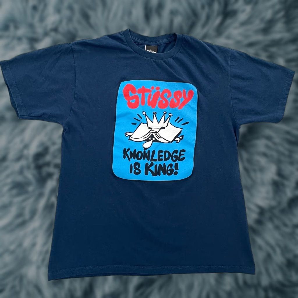 Vintage VINTAGE Stussy Graphic Shirt Adult Medium Blue Knowledge Is King Short Sleeve Mens Y2K Hip Hop Size US M / EU 48-50 / 2 - 1 Thumbnail
