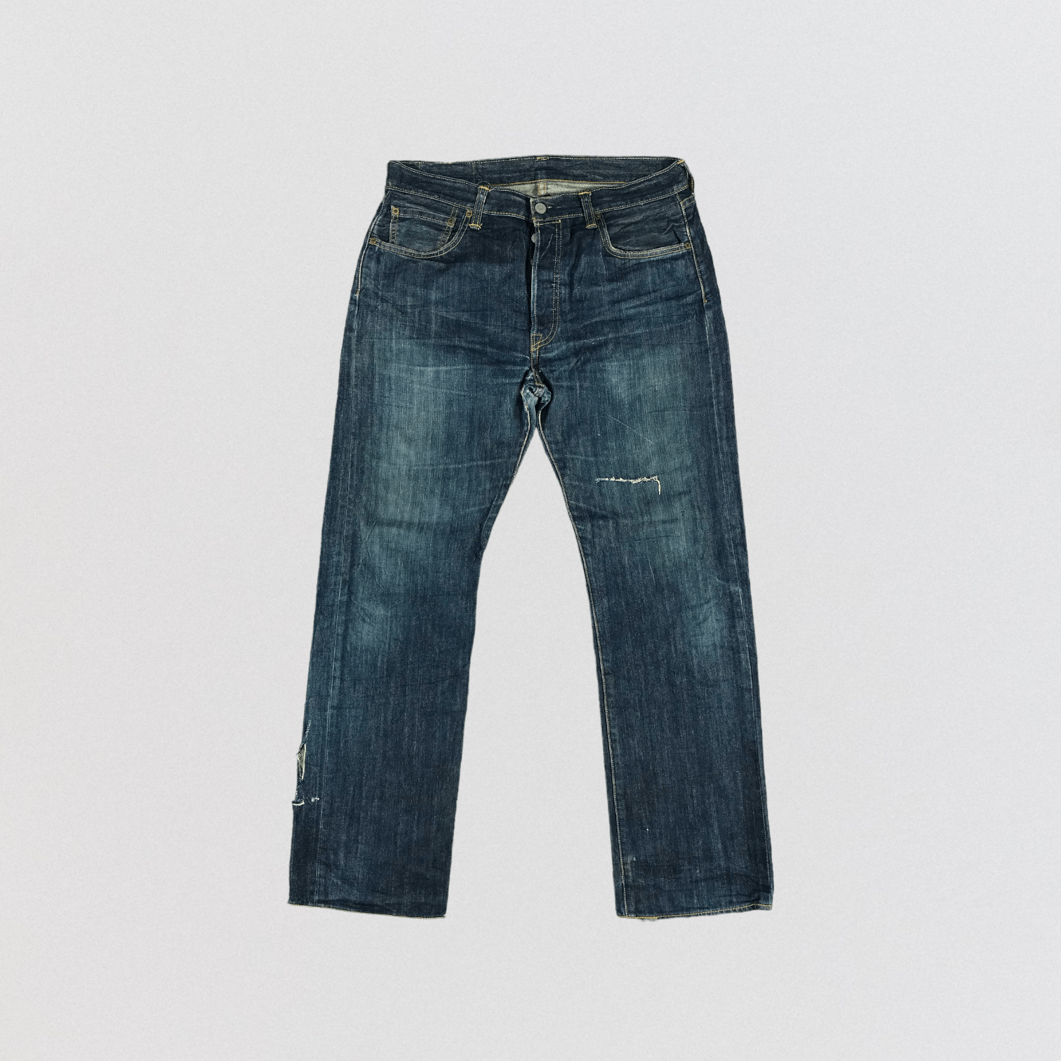 Levi's × Vintage Vintage Blue Wash Levis 501 Jeans-JM2925 Size US 35 - 1 Thumbnail