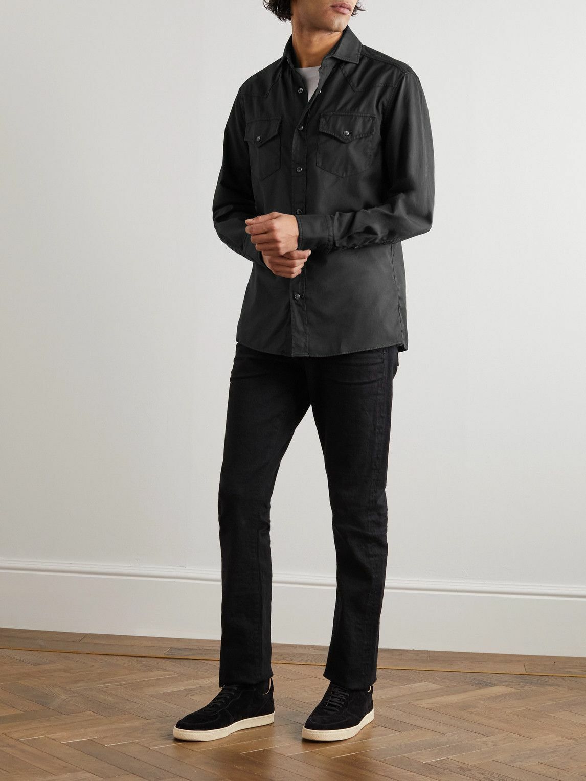 Brunello Cucinelli o1y0526 Solid Color Shirt in Black Size US S / EU 44-46 / 1 - 3 Thumbnail