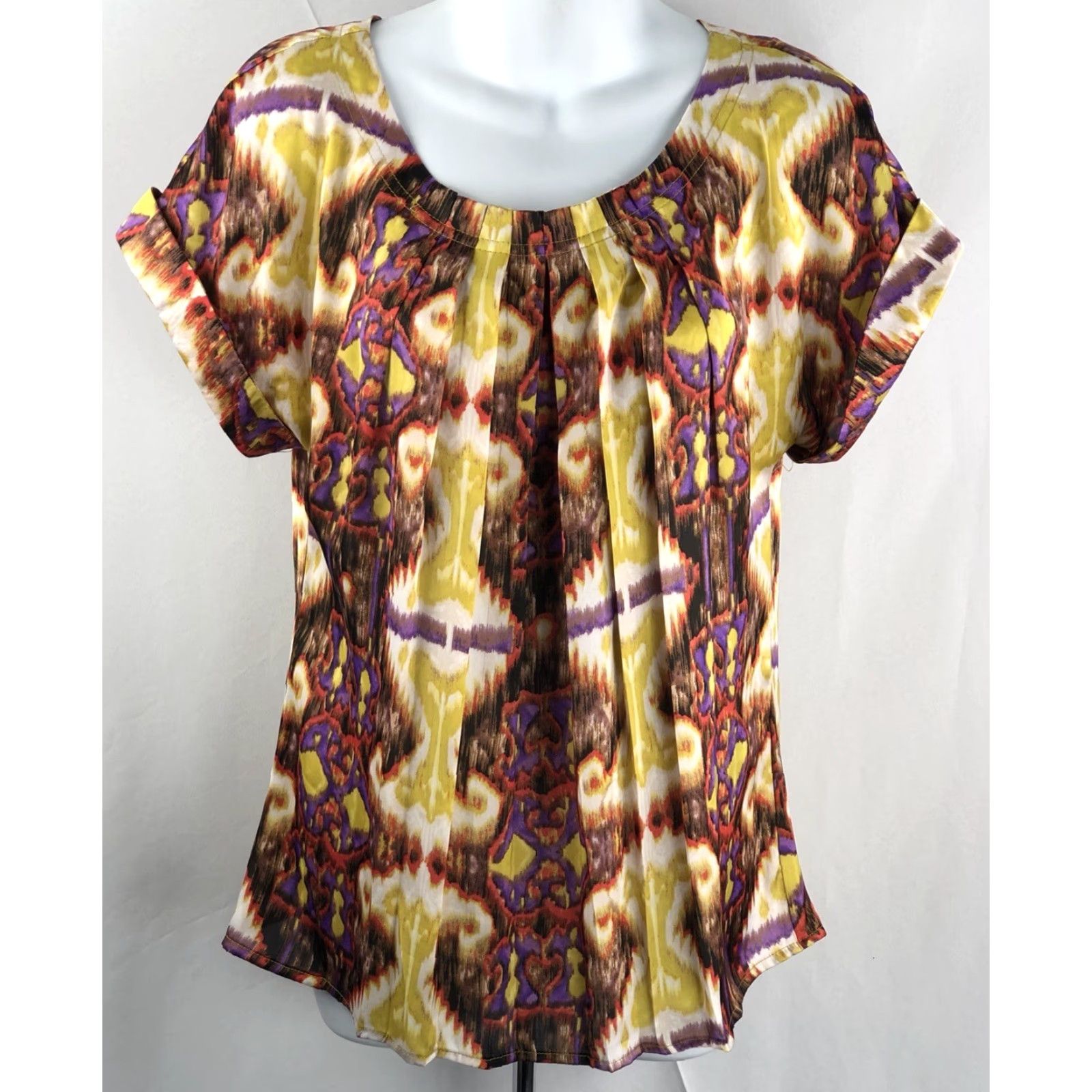 Essentials Essentials Boho satin top L purple/yellow mod print pleated Neck Cuff ShortSleeve Retro Geometric Multicolor Top Blouse Womens Size L / US 10 / IT 46 - 5 Thumbnail