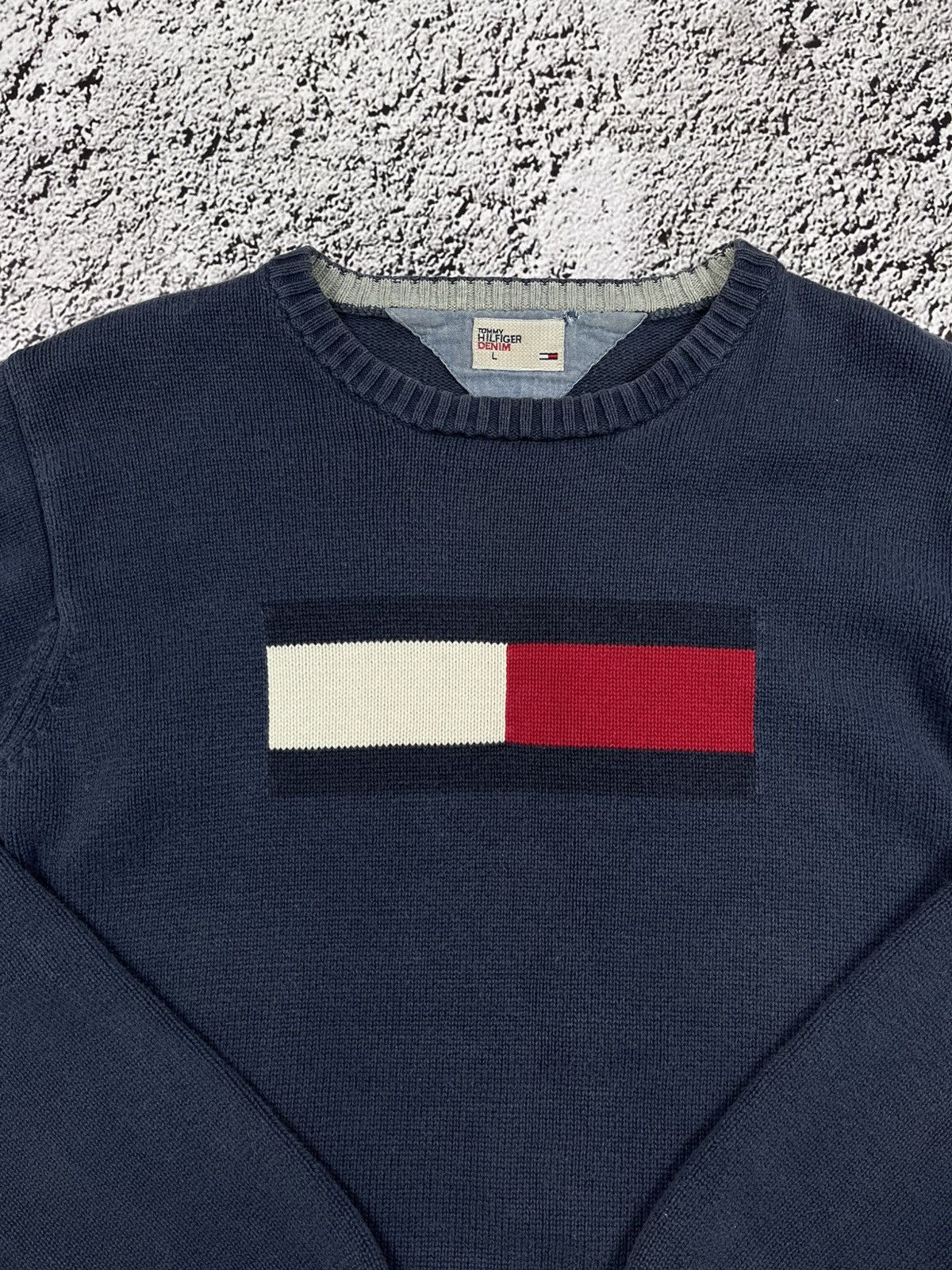 Tommy Hilfiger Vintage Y2K Tommy Hilfiger old money heavy sweater size L Size US L / EU 52-54 / 3 - 2 Thumbnail