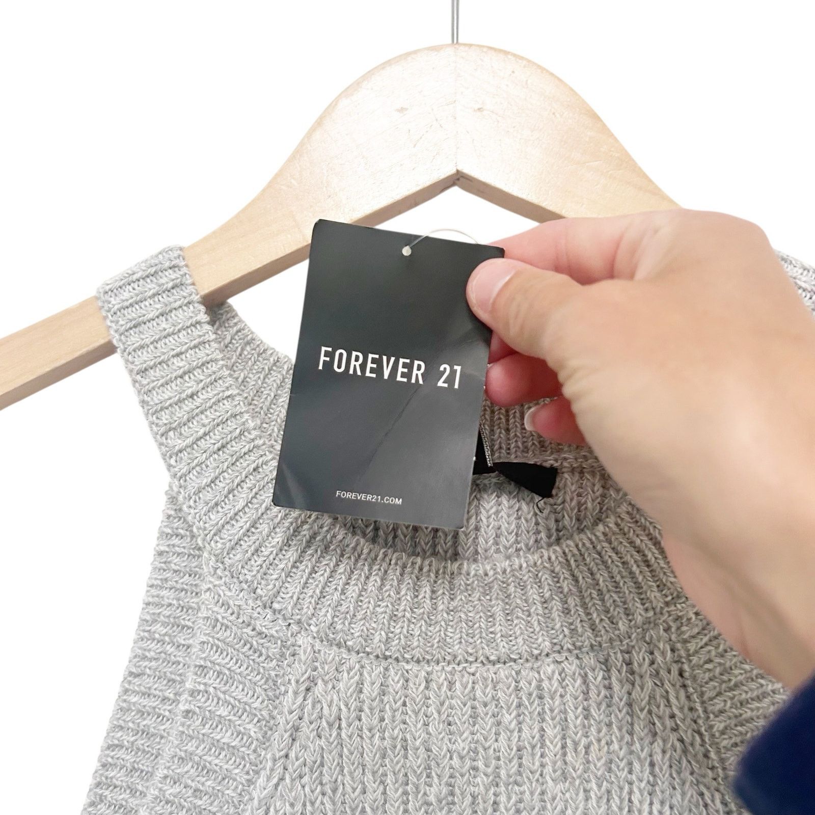 Forever 21 Forever 21 Gray Ribbed High Neck Tank Top Sz S Size XS / US 0-2 / IT 36-38 - 3 Thumbnail