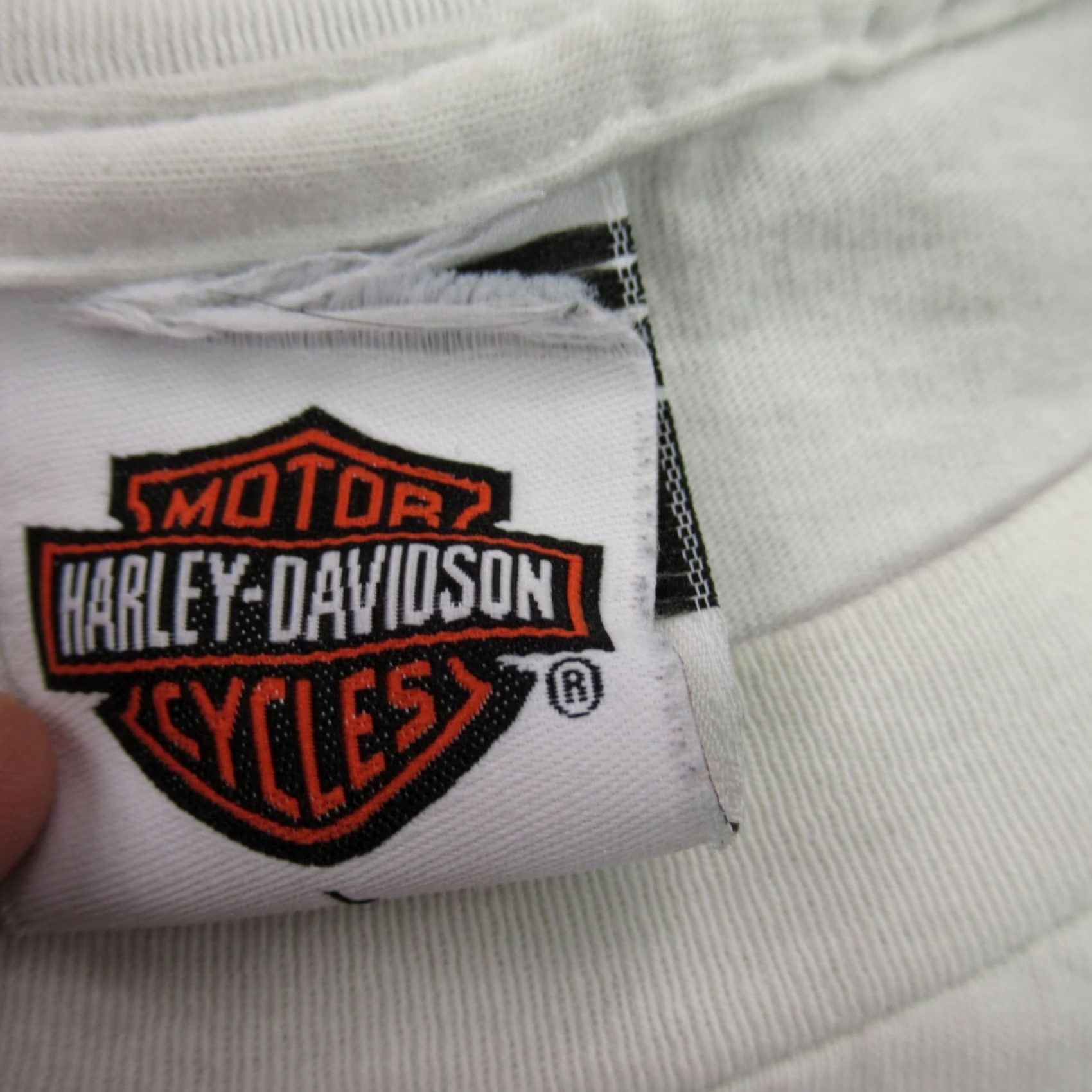 Harley Davidson Harley-Davidson Shirt Mens Large Short Sleeve Crew Neck White Vintage: No (adjusted to original? but must use original words only) Size US L / EU 52-54 / 3 - 4 Thumbnail