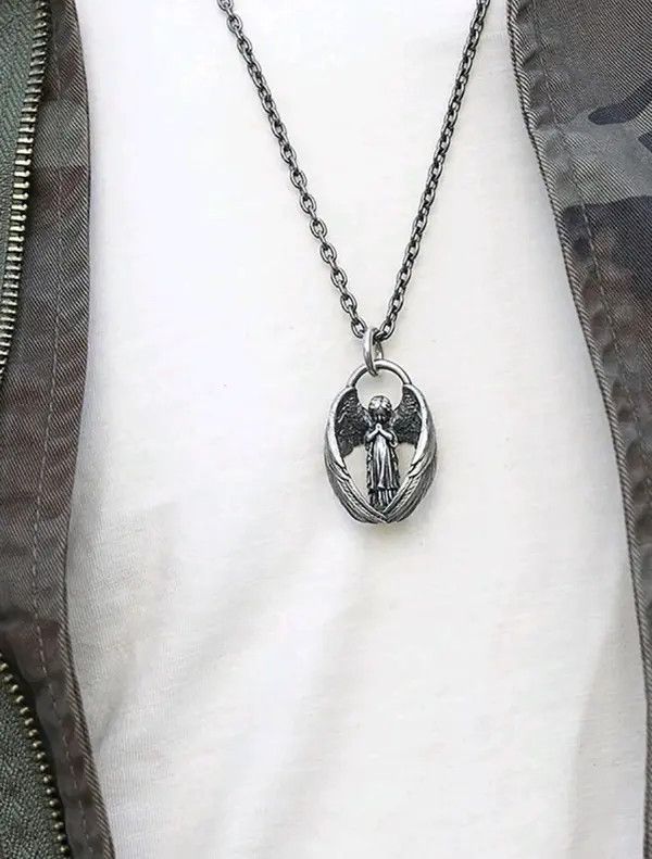 Jewelry Maijima x Reiko Angel Decor Oval Pendant Necklace Size ONE SIZE - 7 Thumbnail