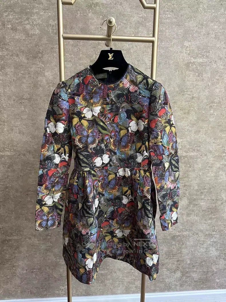 Valentino Valentino Women's tops Size S / US 4 / IT 40 - 1 Thumbnail